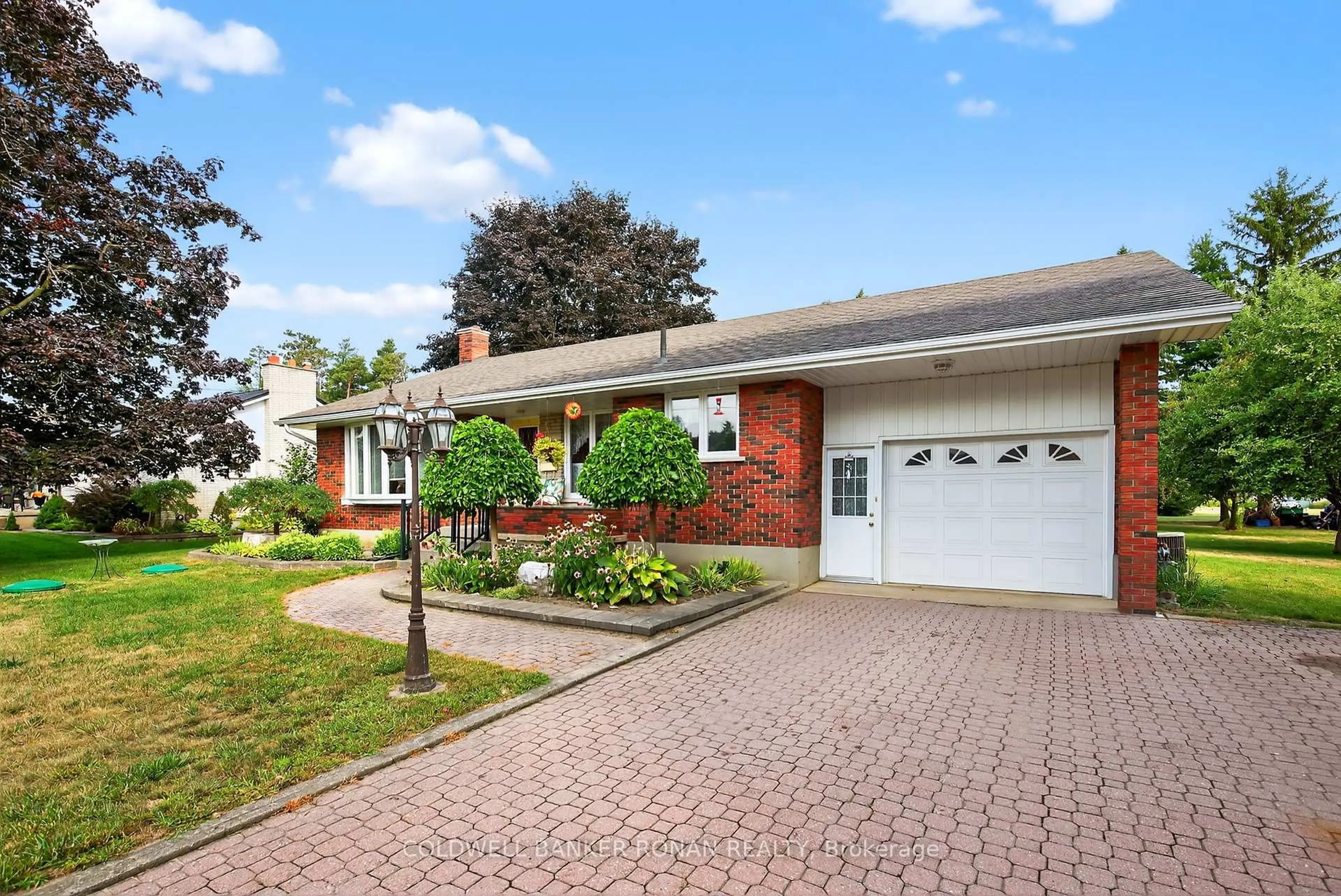 Home with brick exterior material, street for 8 Douglas Dr, New Tecumseth Ontario L9R 1J9