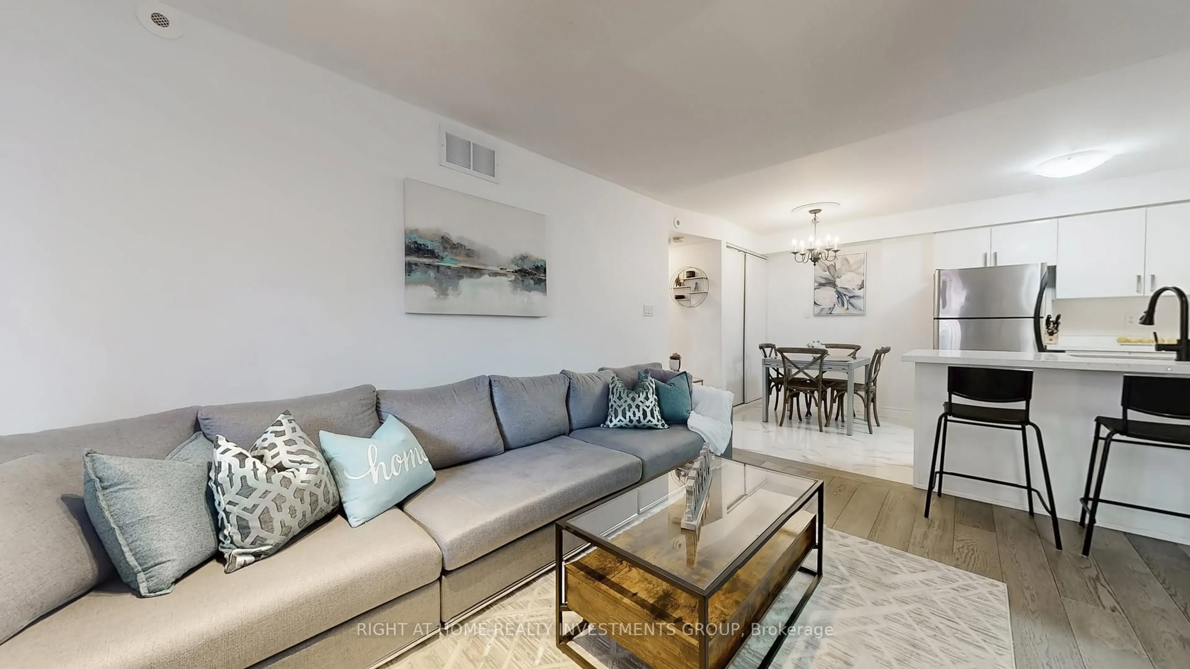 Living room with furniture, unknown for 316 John St #118, Markham Ontario L3T 0A7
