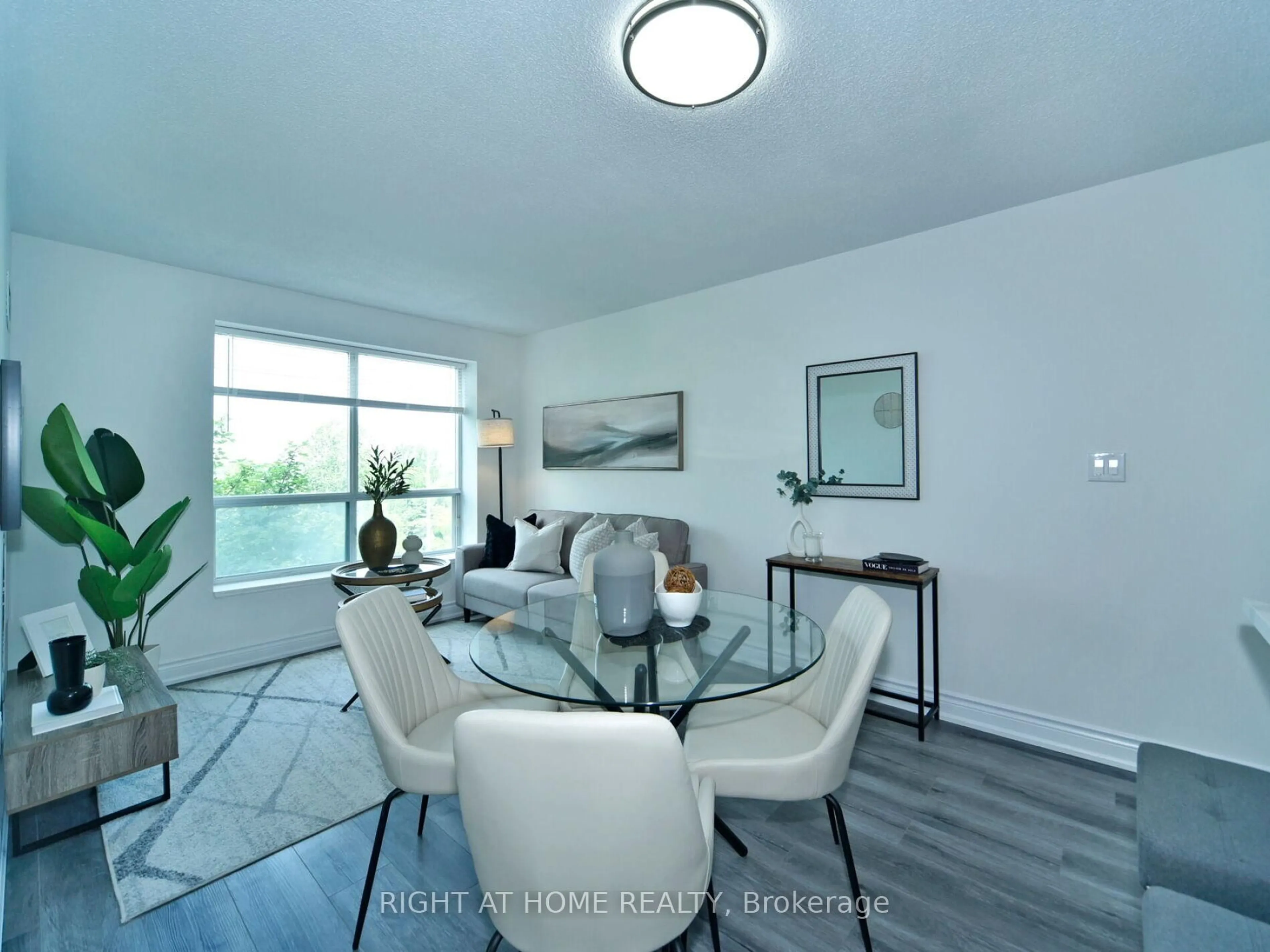 Unknown for 51 Baffin Crt #501, Richmond Hill Ontario L4B 4P6