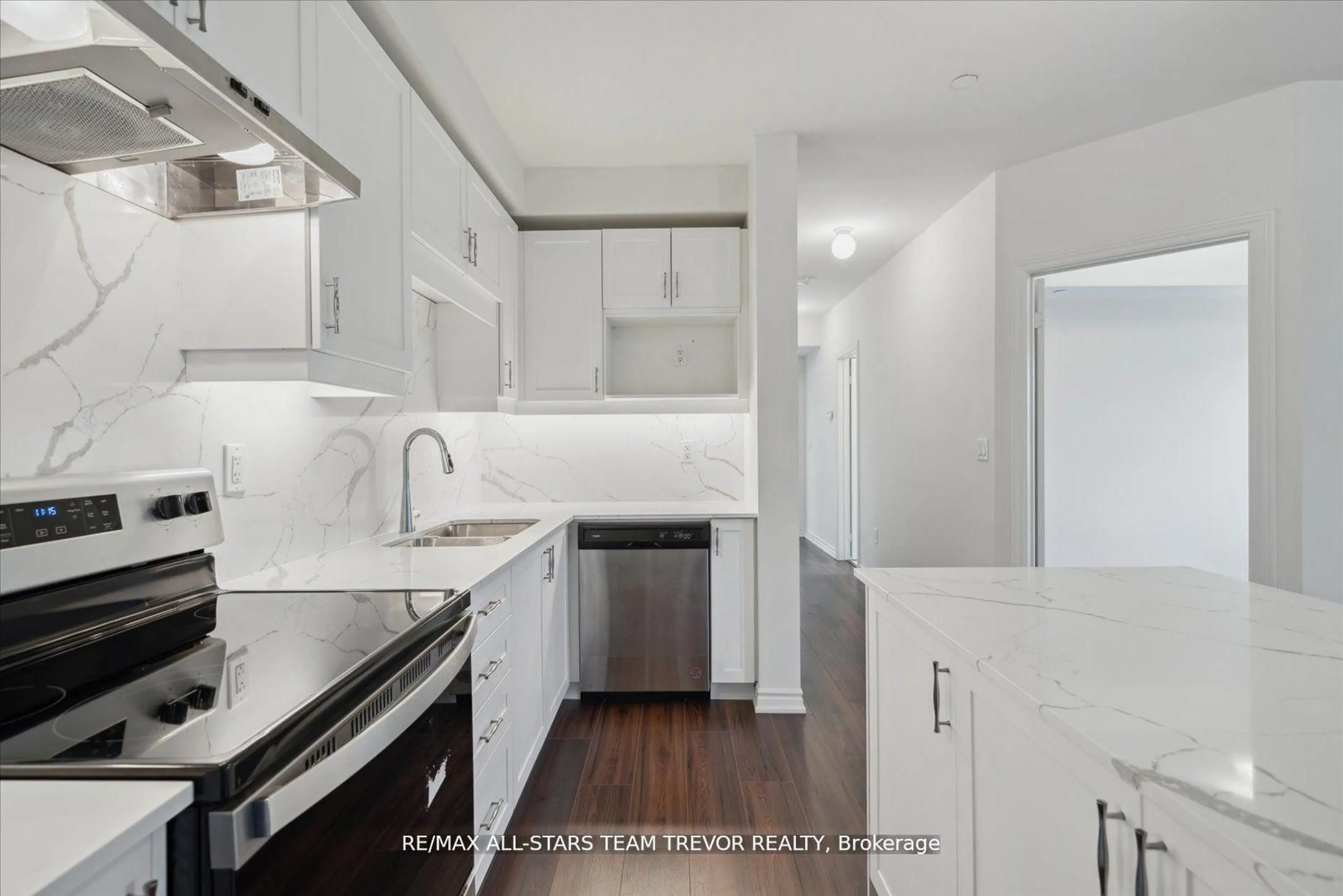 Unknown for 110 Grew Blvd #306, Georgina Ontario L0E 1L0