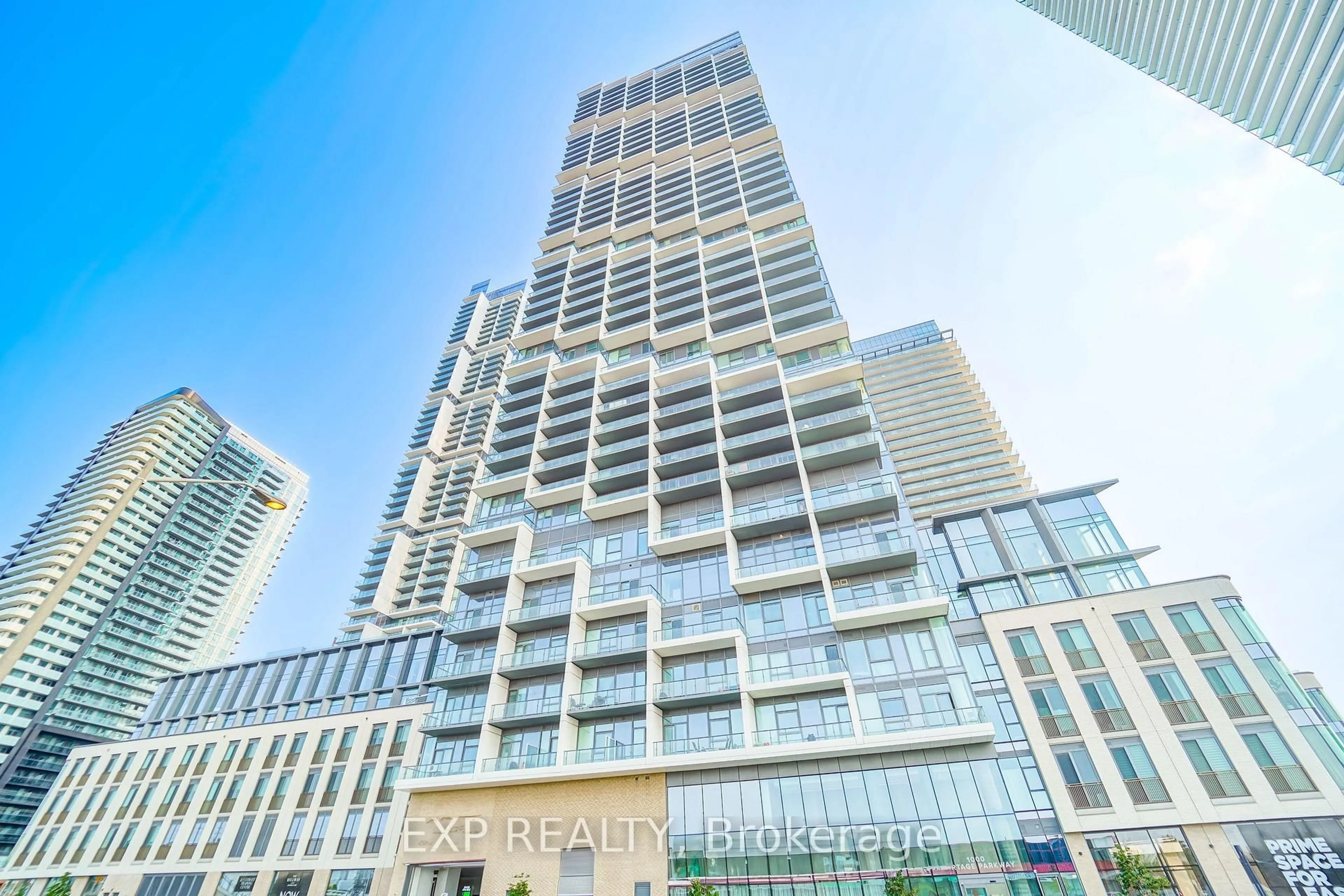 Indoor foyer for 1000 Portage Pkwy #4503, Vaughan Ontario L4K 0L1