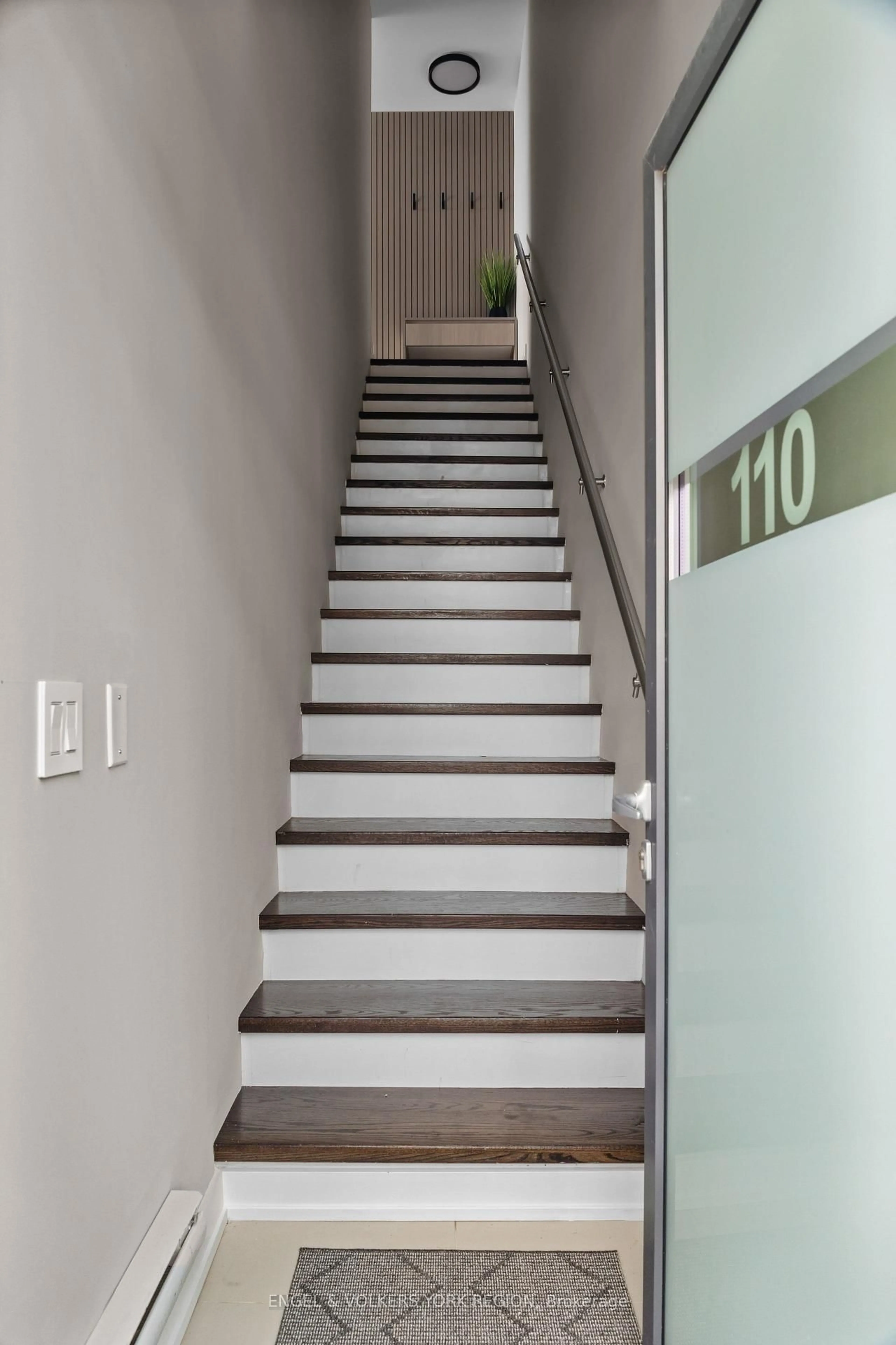 Stairs for 317 Broward Way #110, Innisfil Ontario L9S 0M6