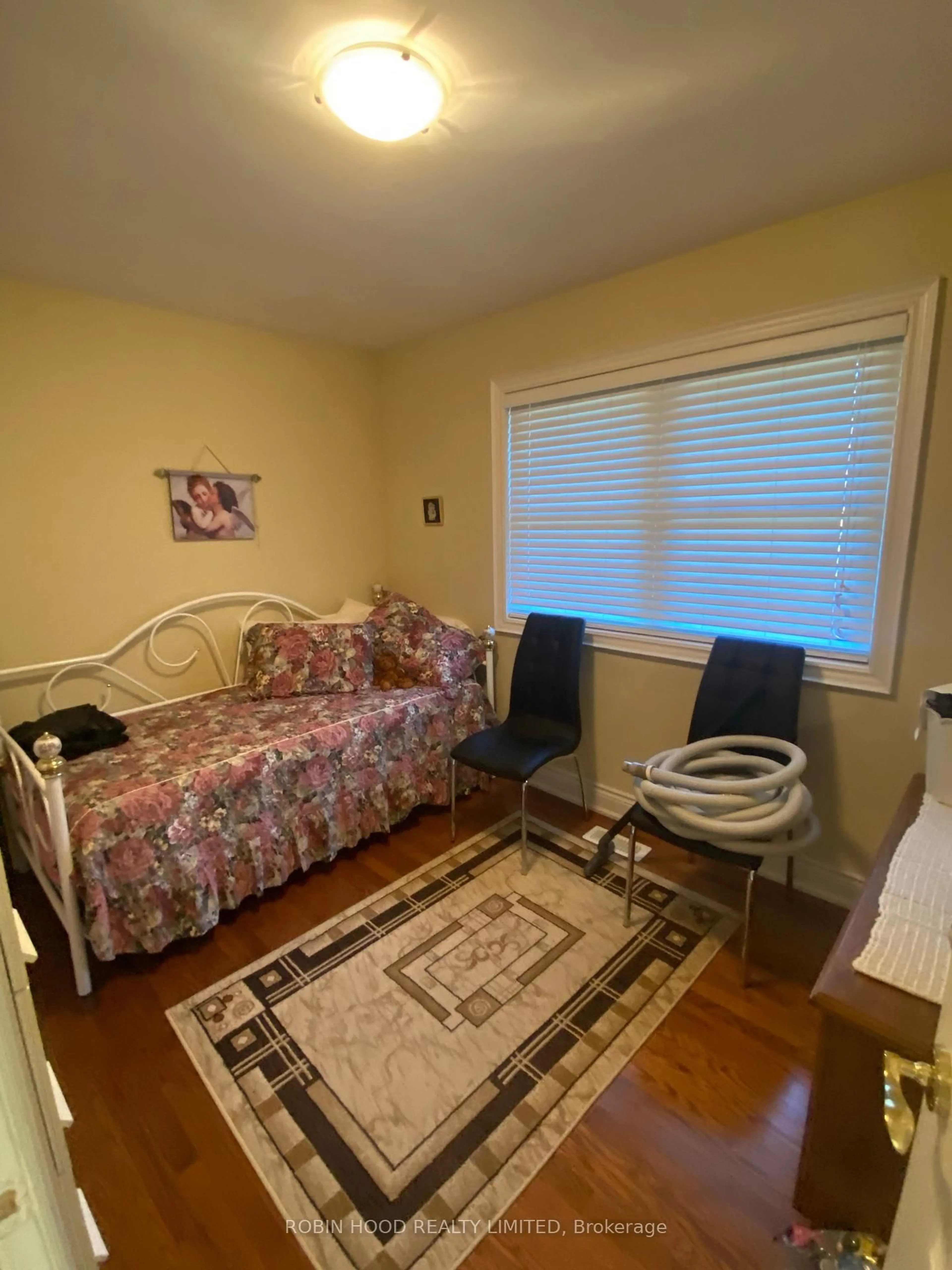 A pic of a room for 10 Gram St, Vaughan Ontario L6A 3Z2