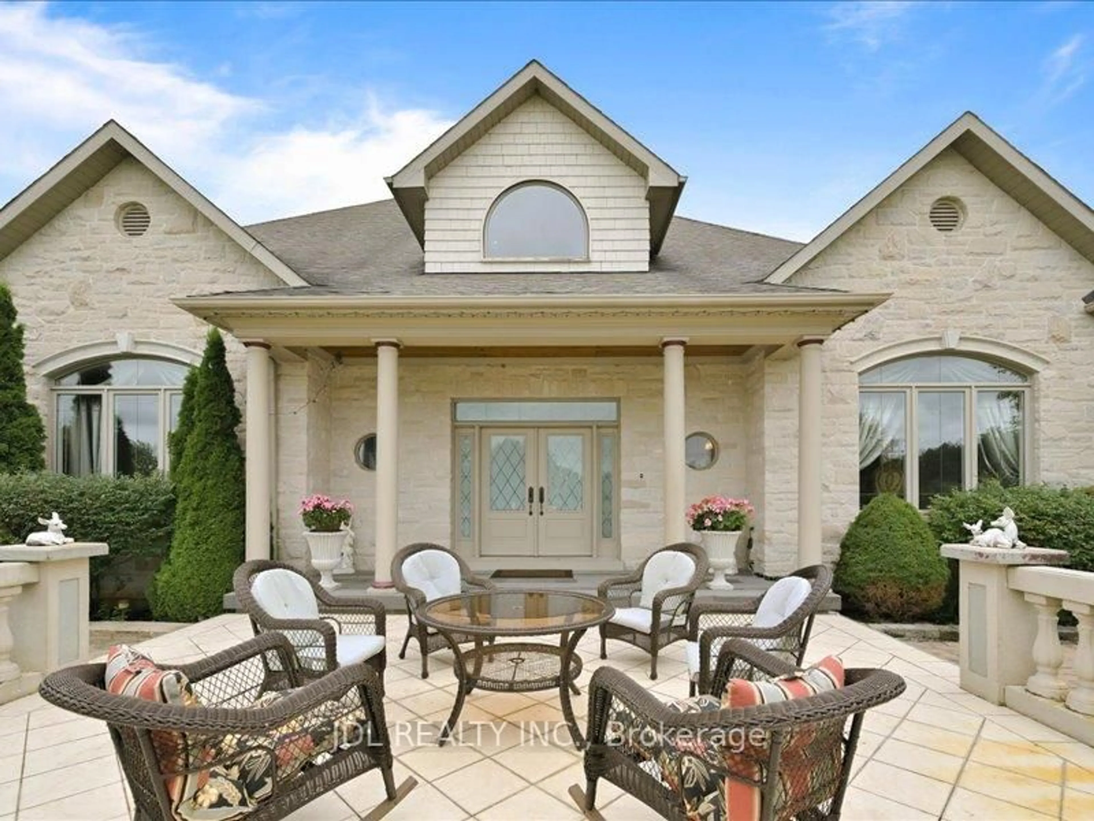 Home with brick exterior material, street for 15 Lake Woods Dr, Whitchurch-Stouffville Ontario L4A 1P9
