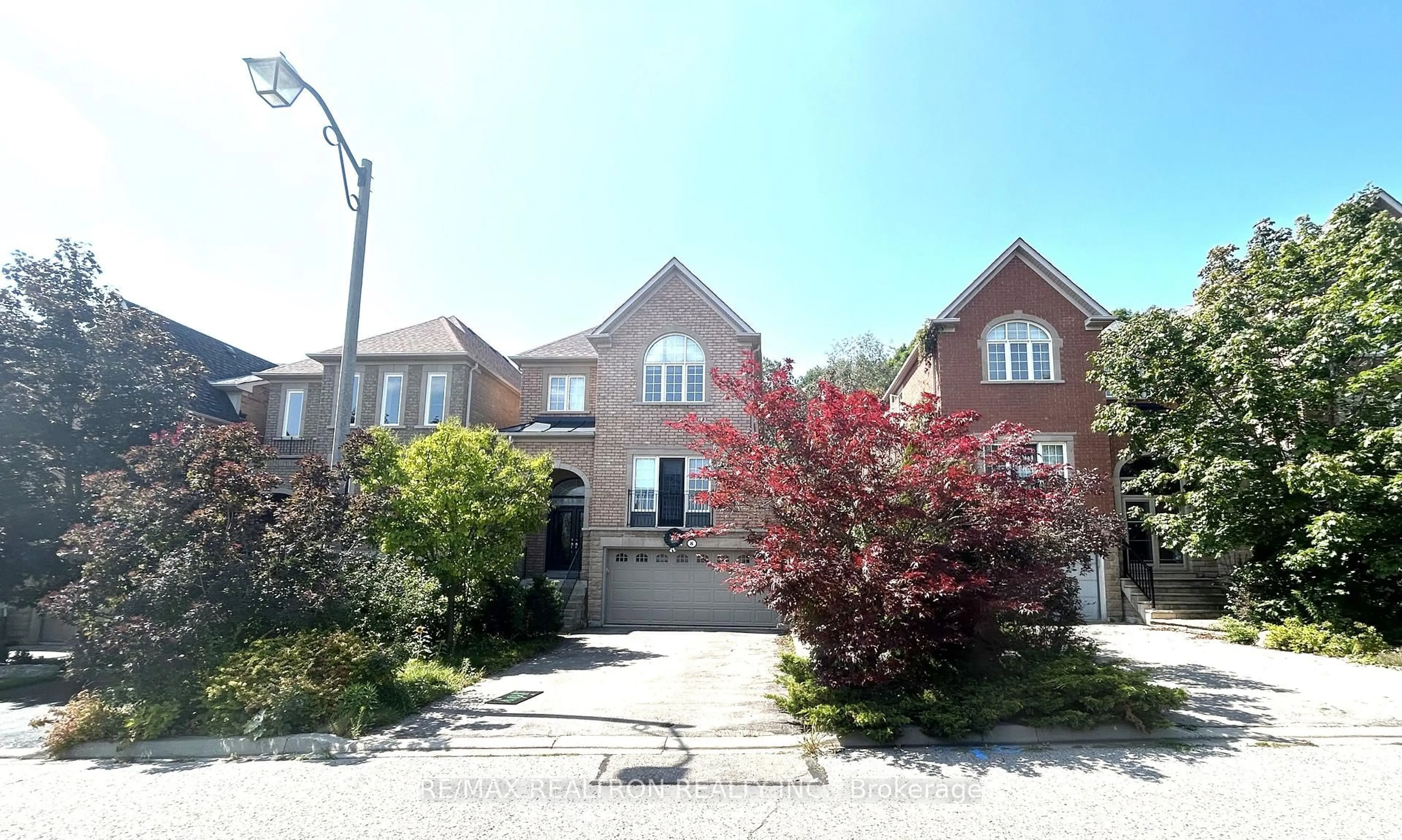 Home with brick exterior material, street for 8 Harvest Crt, Richmond Hill Ontario L4E 4V3