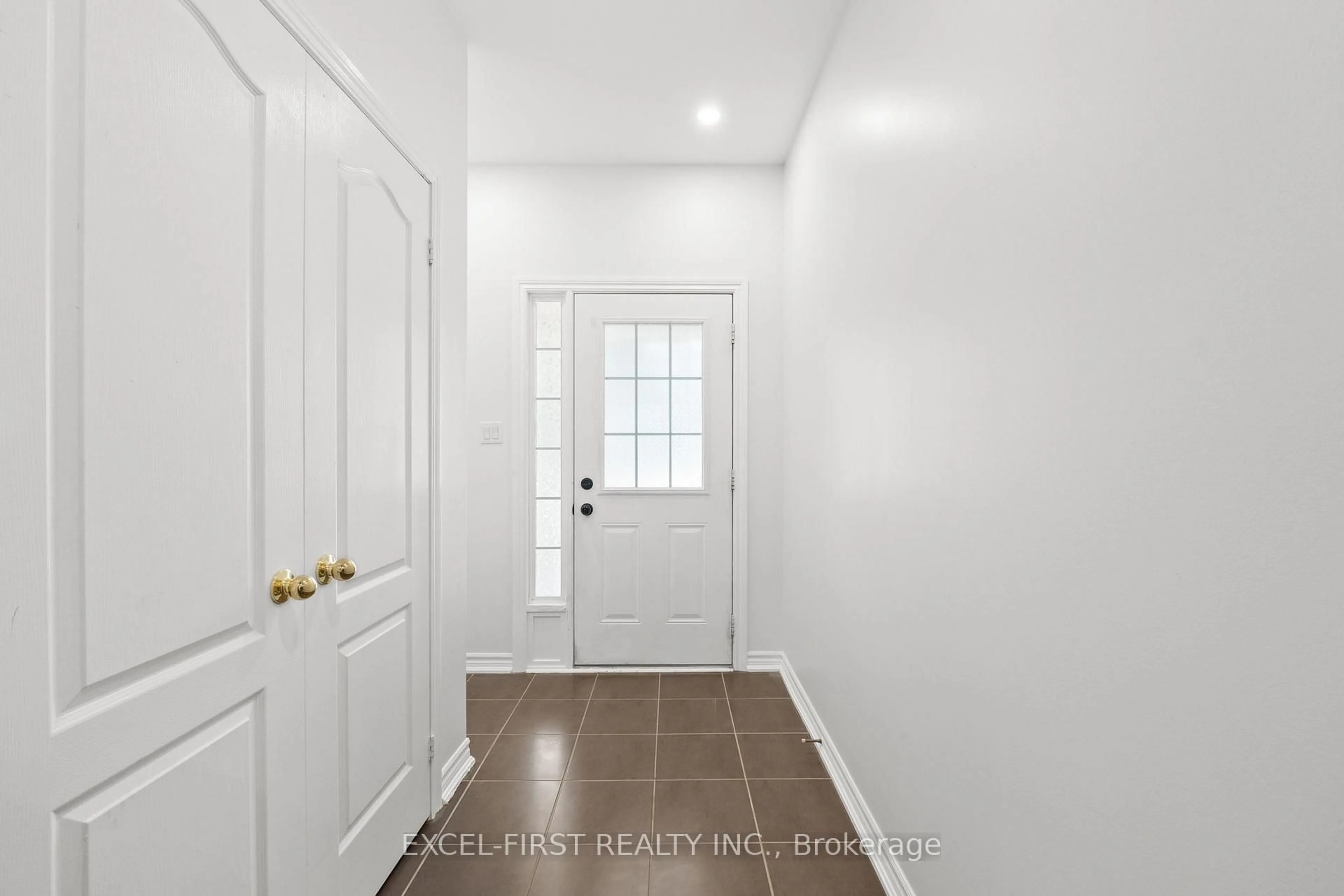 Indoor entryway for 69 Anthony Roman Ave, Markham Ontario L6C 0P3