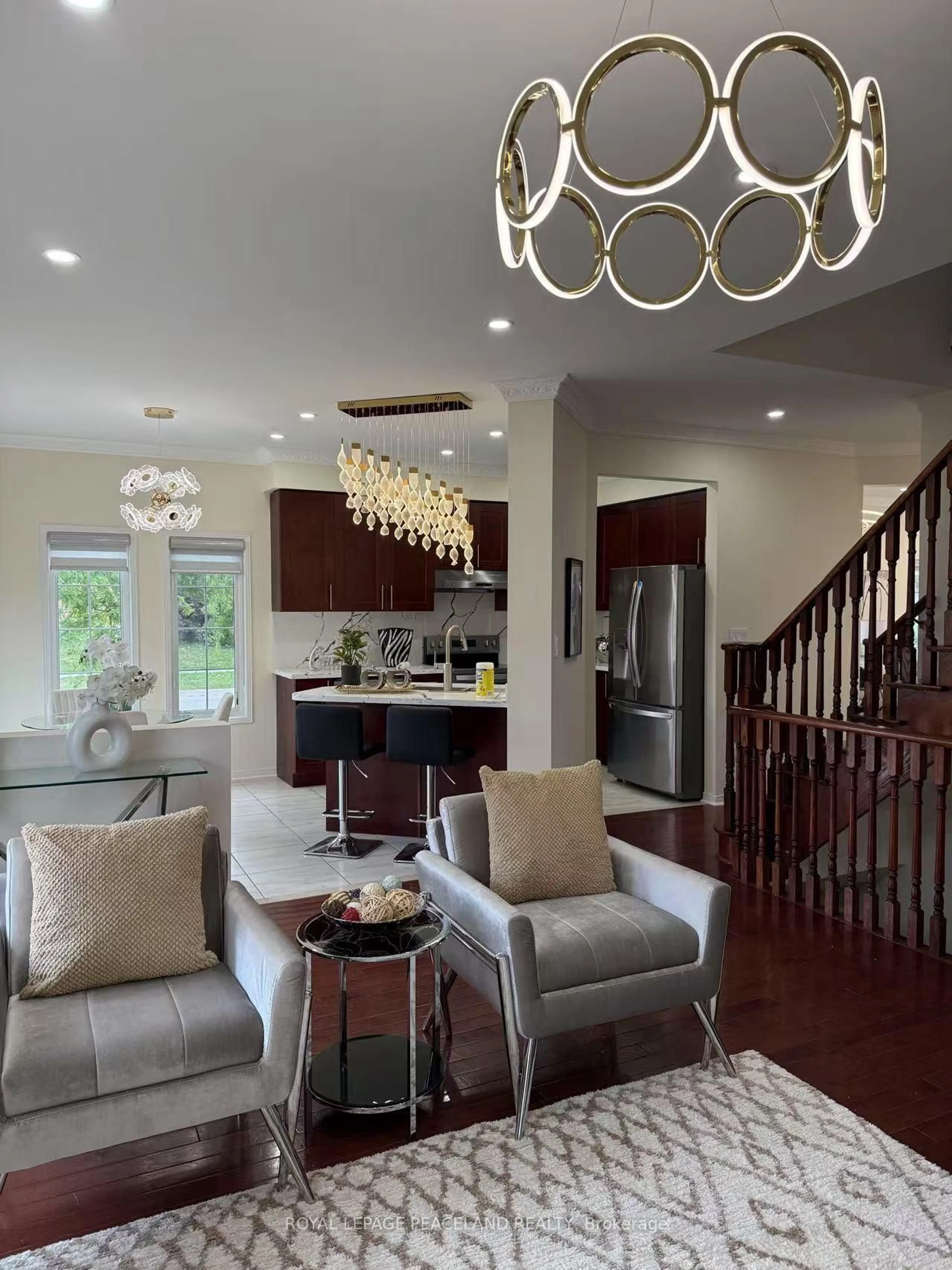 Open concept kitchen, unknown for 536 Forsyth Farm Dr, Whitchurch-Stouffville Ontario L4A 0N3
