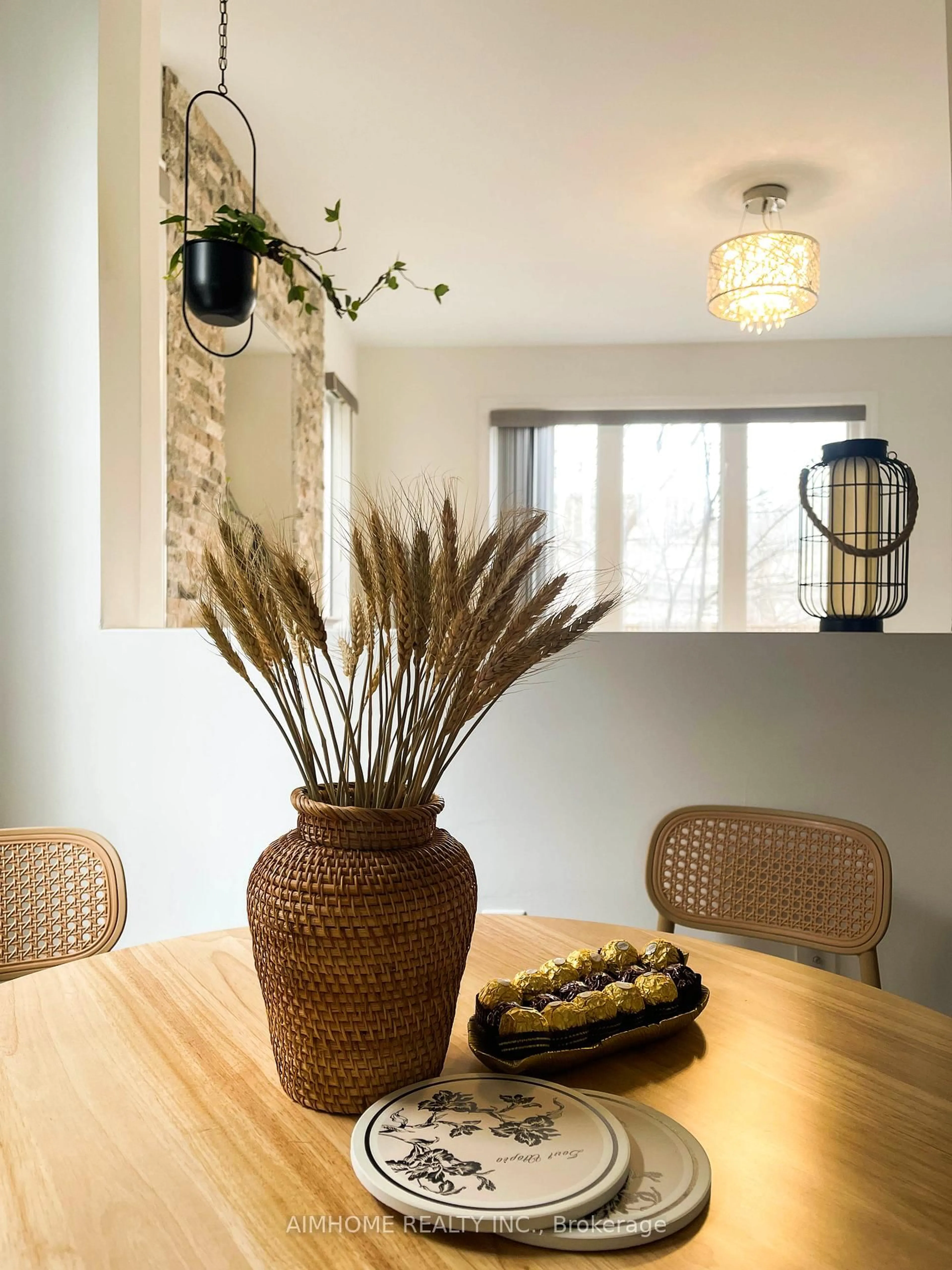Dining room, unknown for 101 Grand Oak Dr, Richmond Hill Ontario L4E 4A6