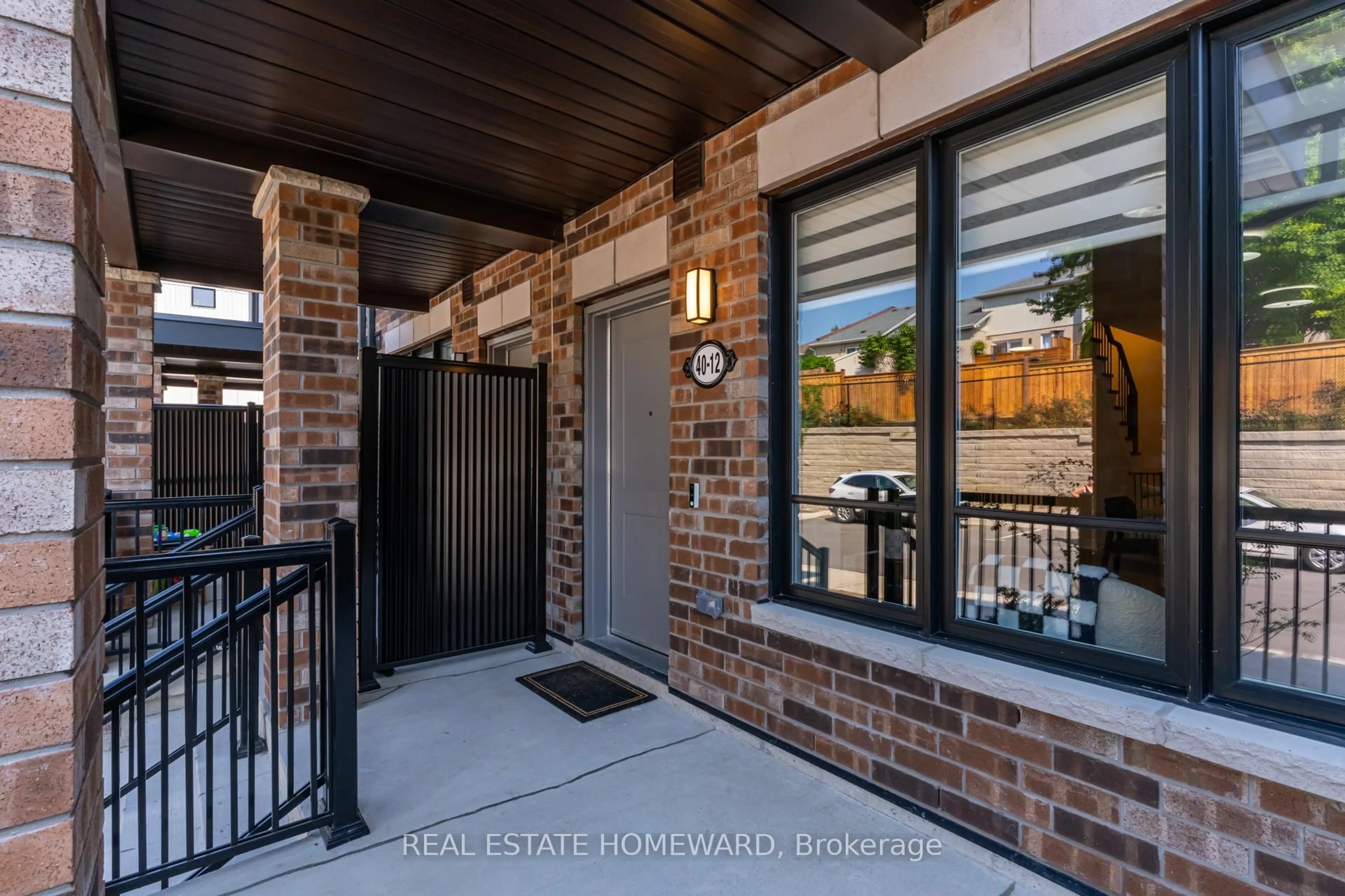 Unknown for 40 Baynes Way #12, Bradford West Gwillimbury Ontario L3Z 4M4