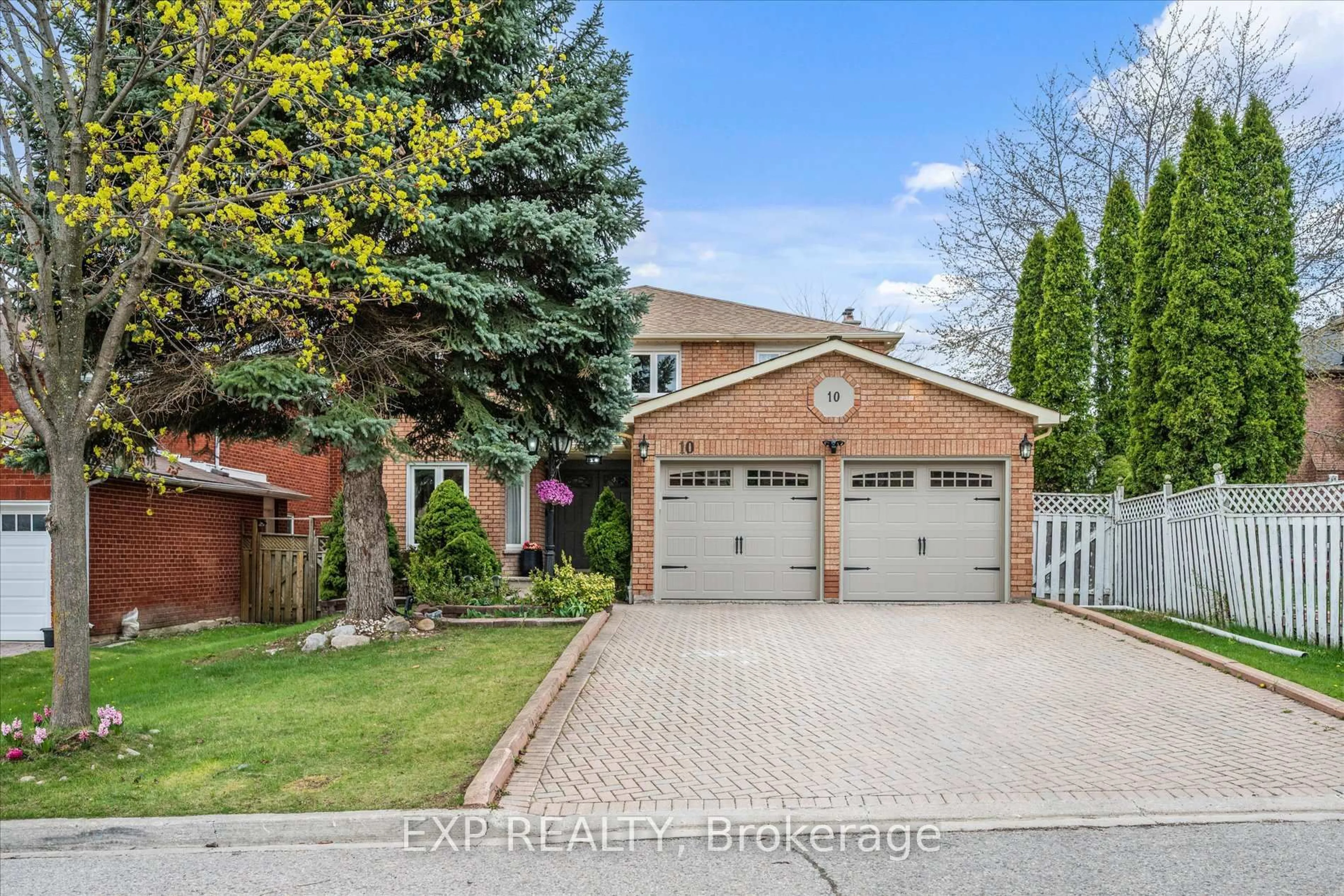 Home with brick exterior material, street for 10 Stratford Dr, Richmond Hill Ontario L4B 1V7