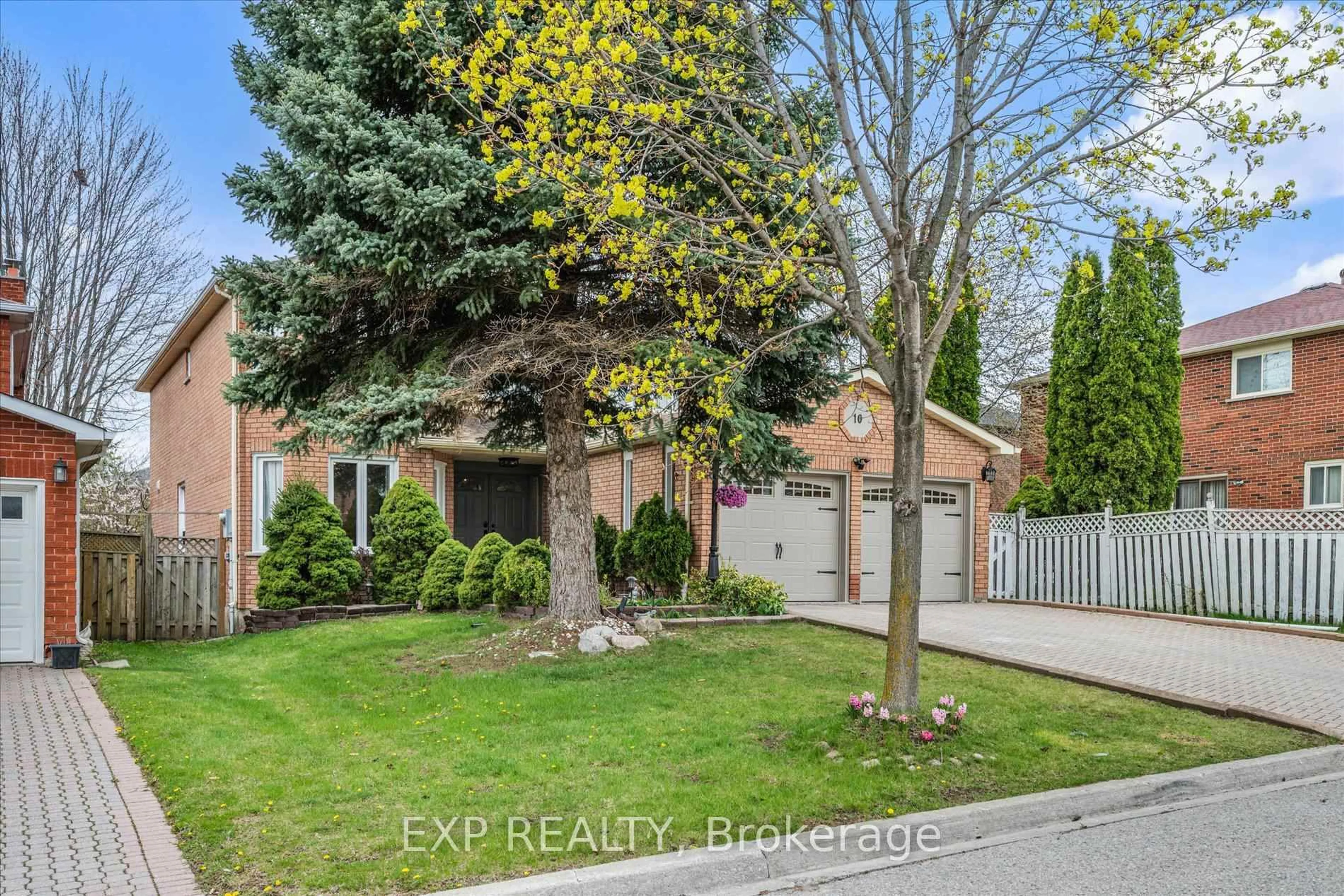 Unknown for 10 Stratford Dr, Richmond Hill Ontario L4B 1V7