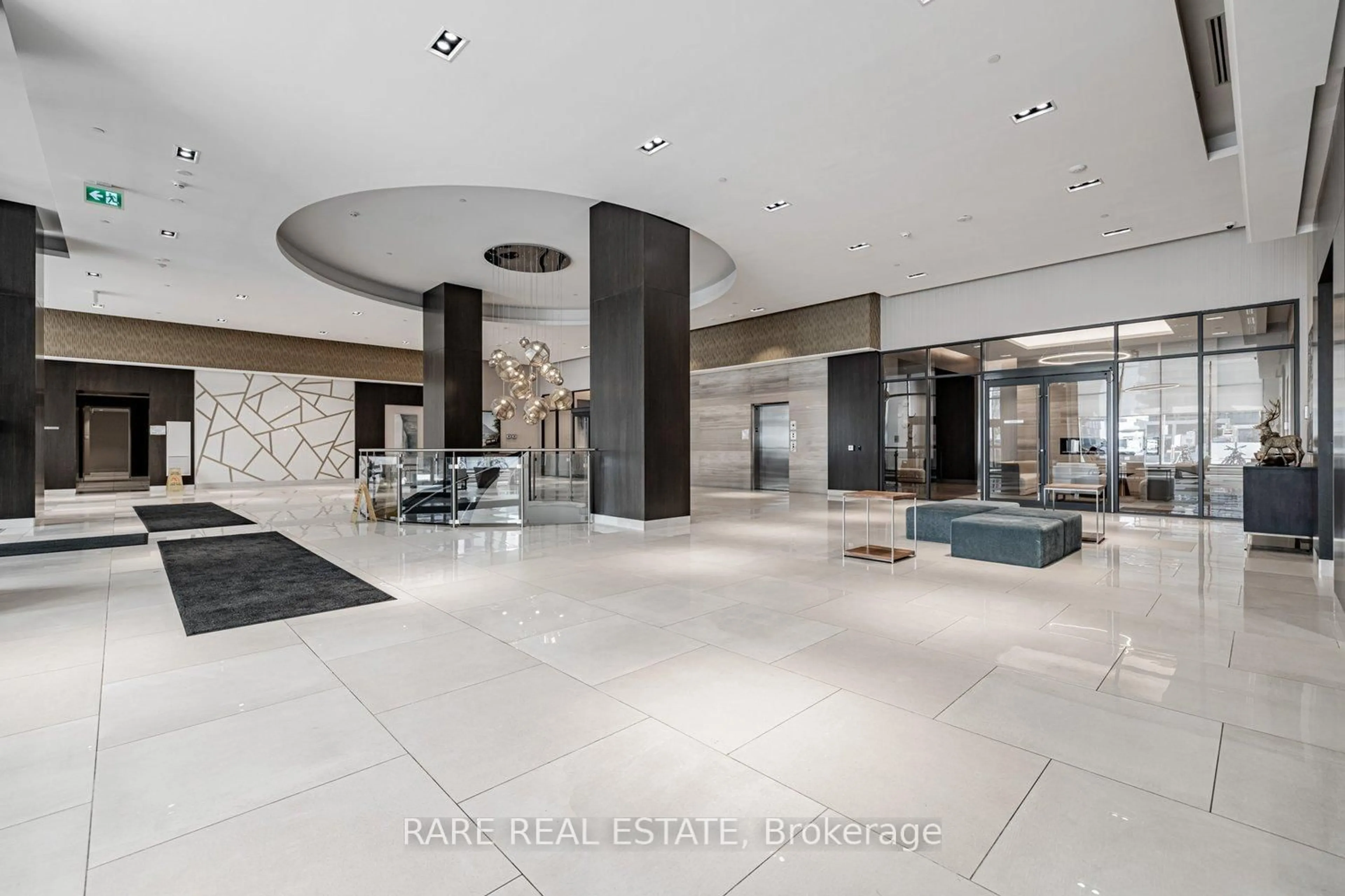 Lobby for 9000 Jane St #2110, Vaughan Ontario L4K 0M6