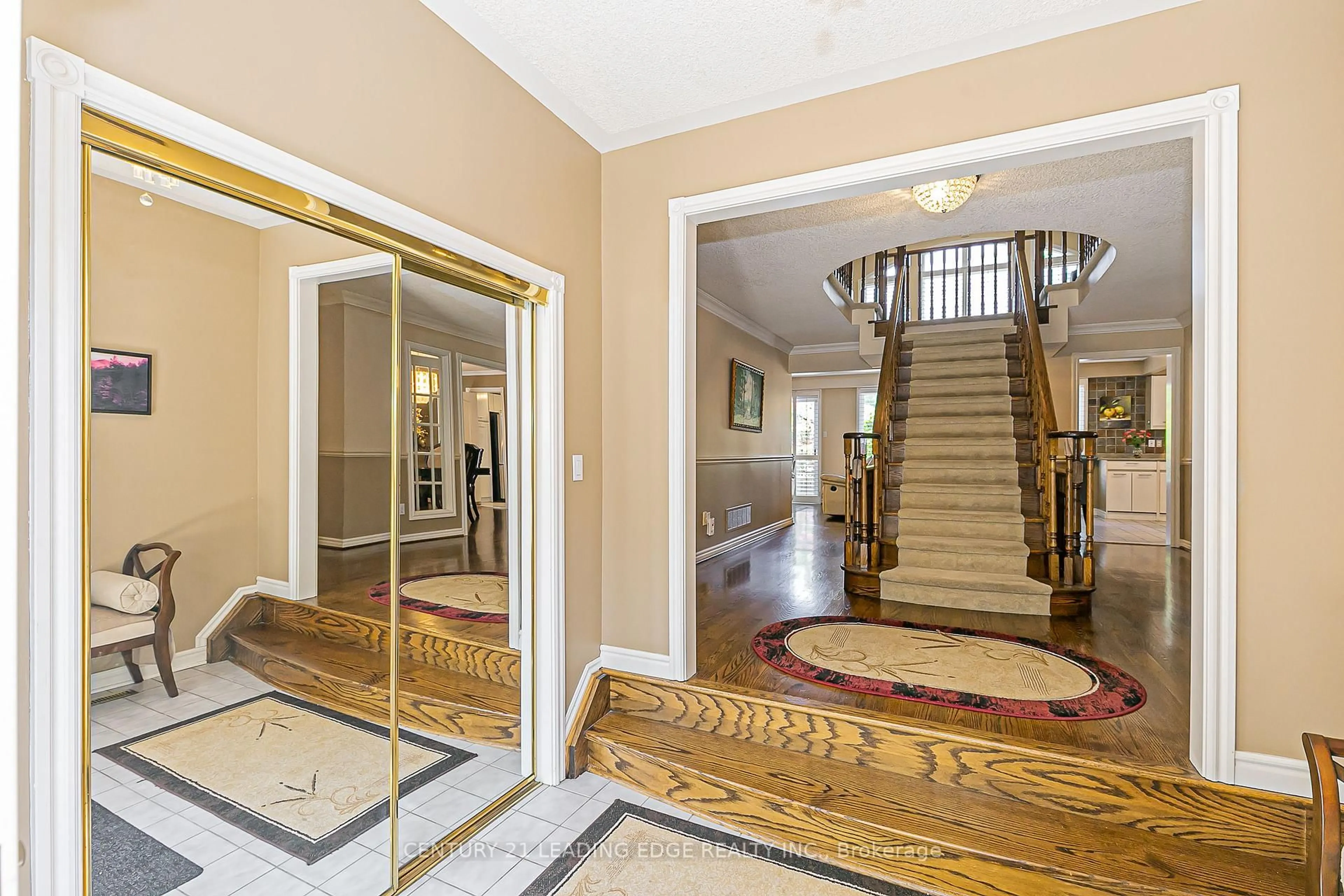 Indoor foyer for 45 JOHN BUTTON Blvd, Markham Ontario L3R 9A7