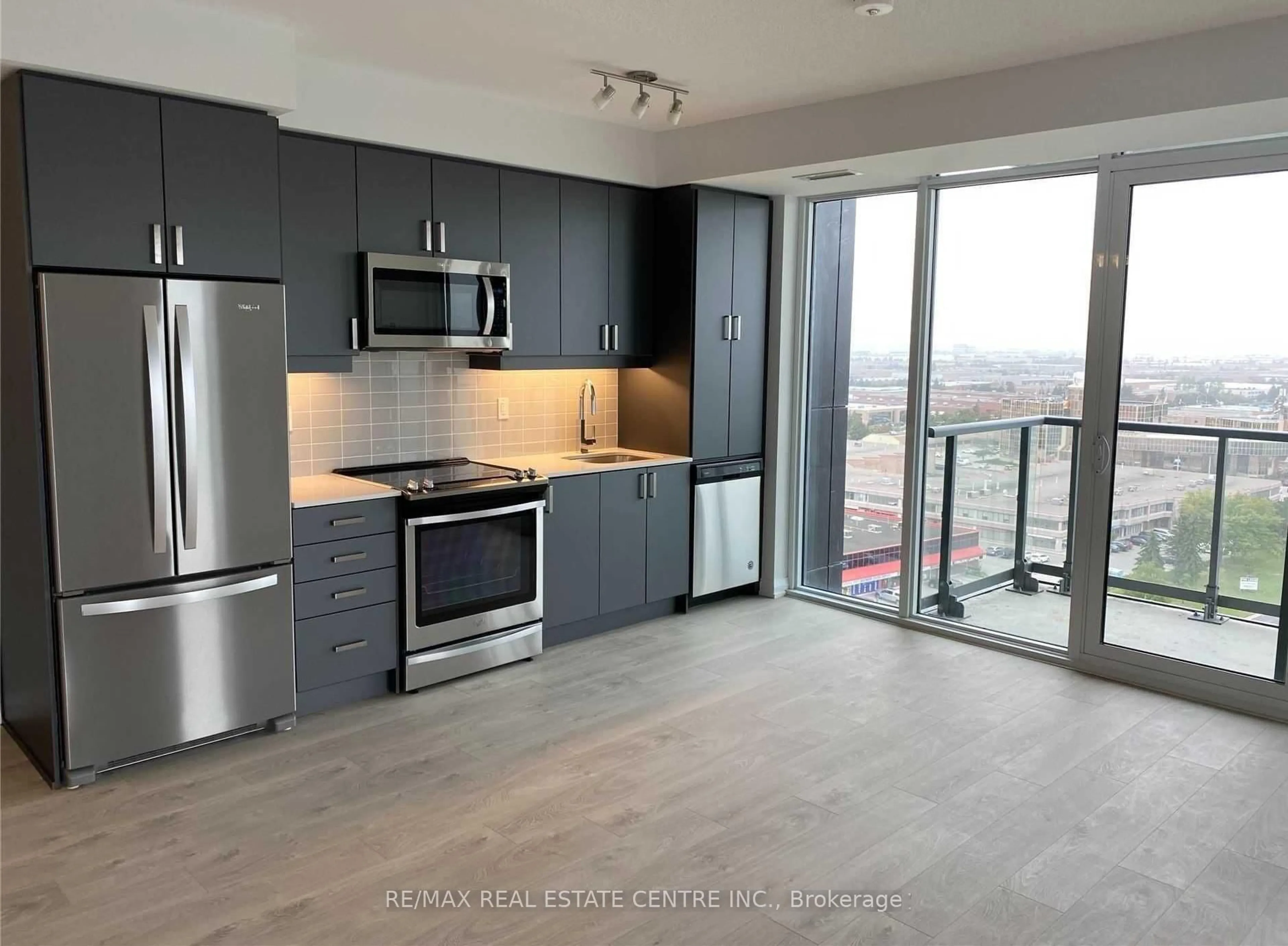 Open concept kitchen, unknown for 7895 Jane St #1515, Vaughan Ontario L4K 2M7
