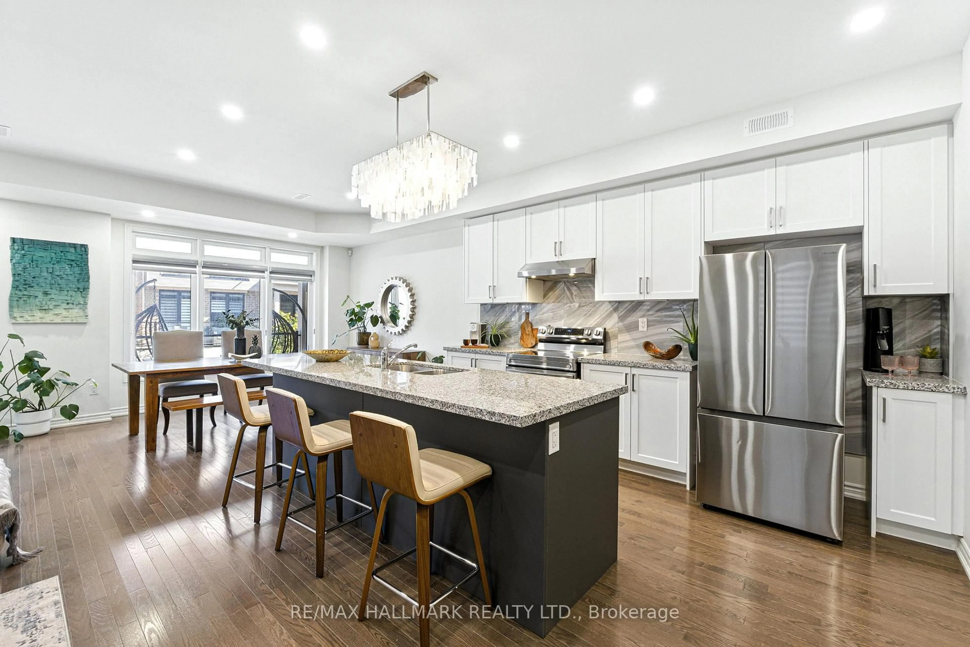 Open concept kitchen, unknown for 36 Elsinore St, Vaughan Ontario L4H 5G2