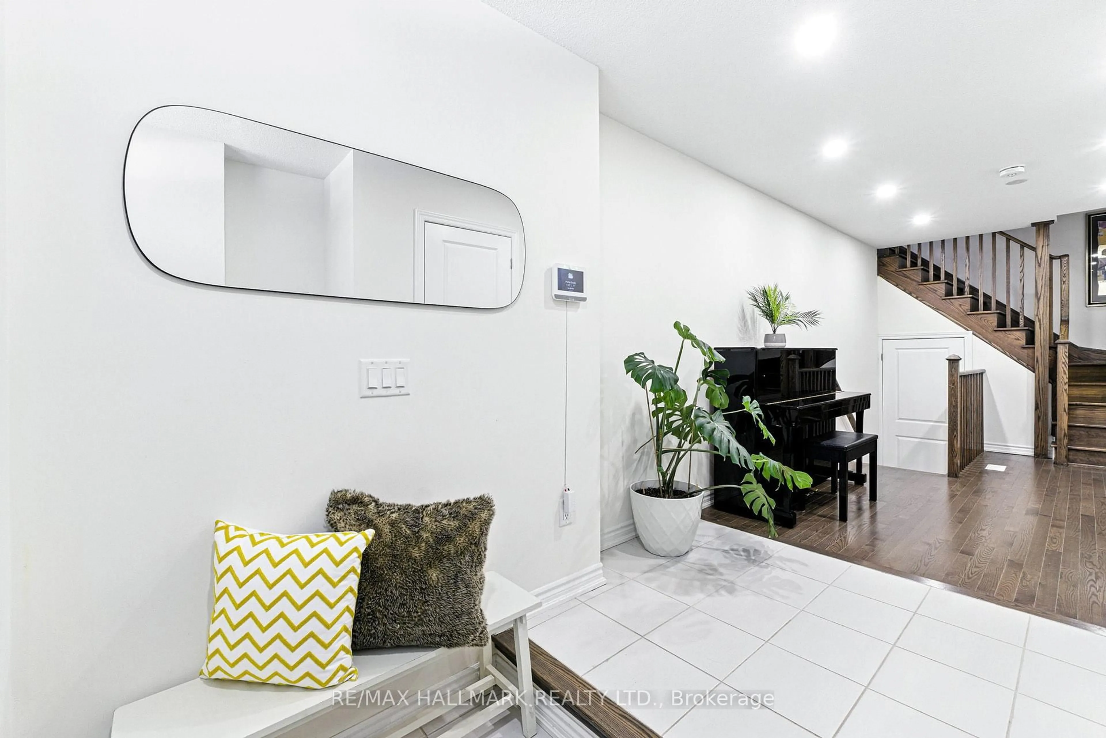 Unknown for 36 Elsinore St, Vaughan Ontario L4H 5G2