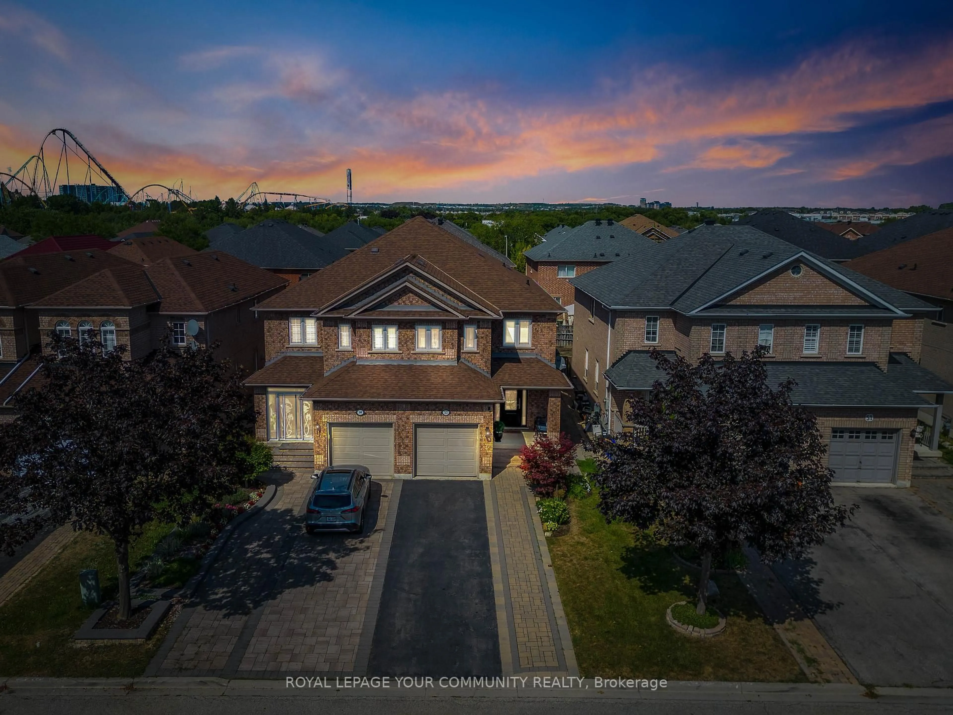 A pic from outside/outdoor area/front of a property/back of a property/a pic from drone, street for 57 Deepsprings Cres, Vaughan Ontario L6A 3L7
