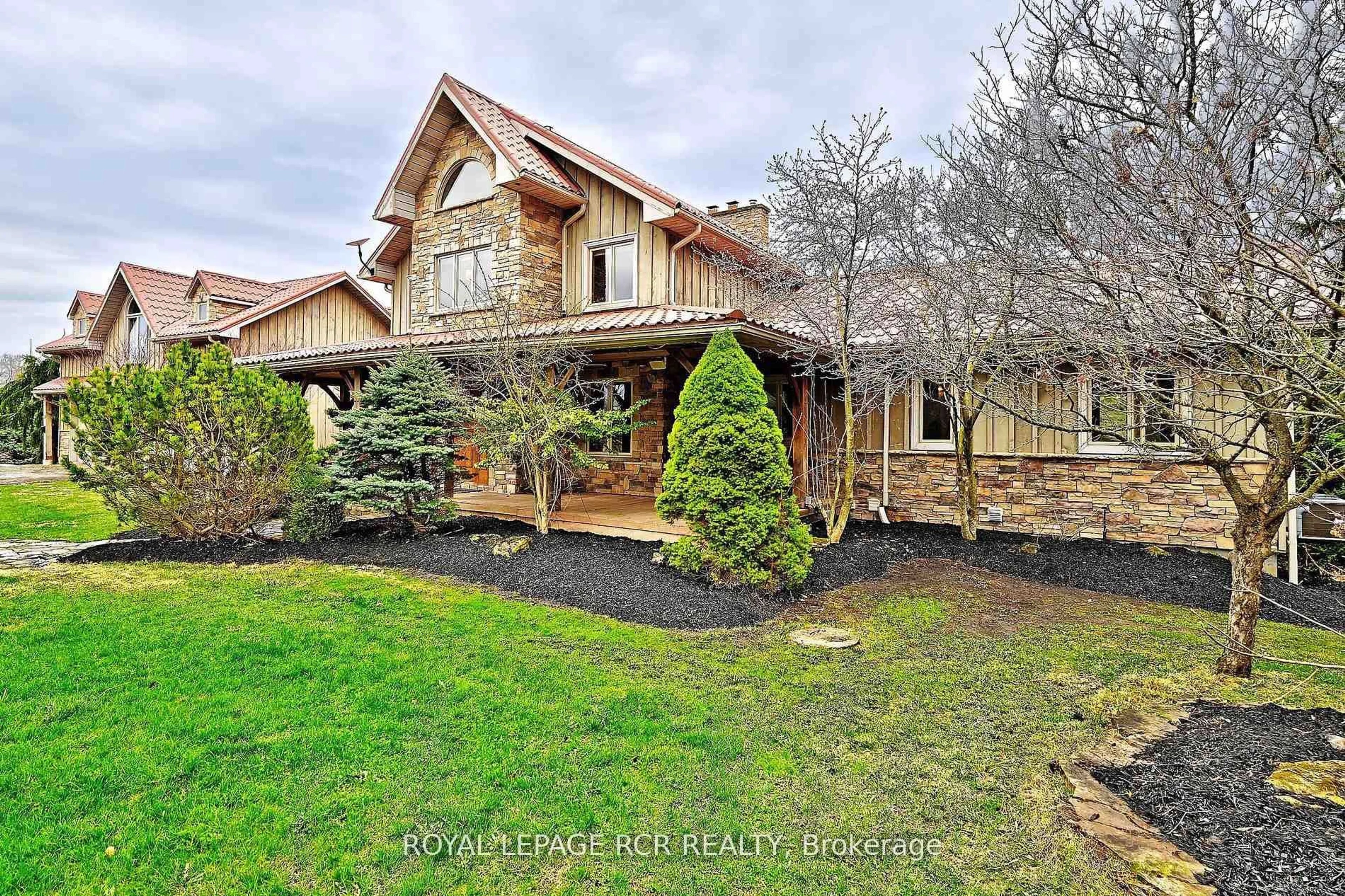 Home with brick exterior material, street for 3327 9 Line, Bradford West Gwillimbury Ontario L3Z 3S4