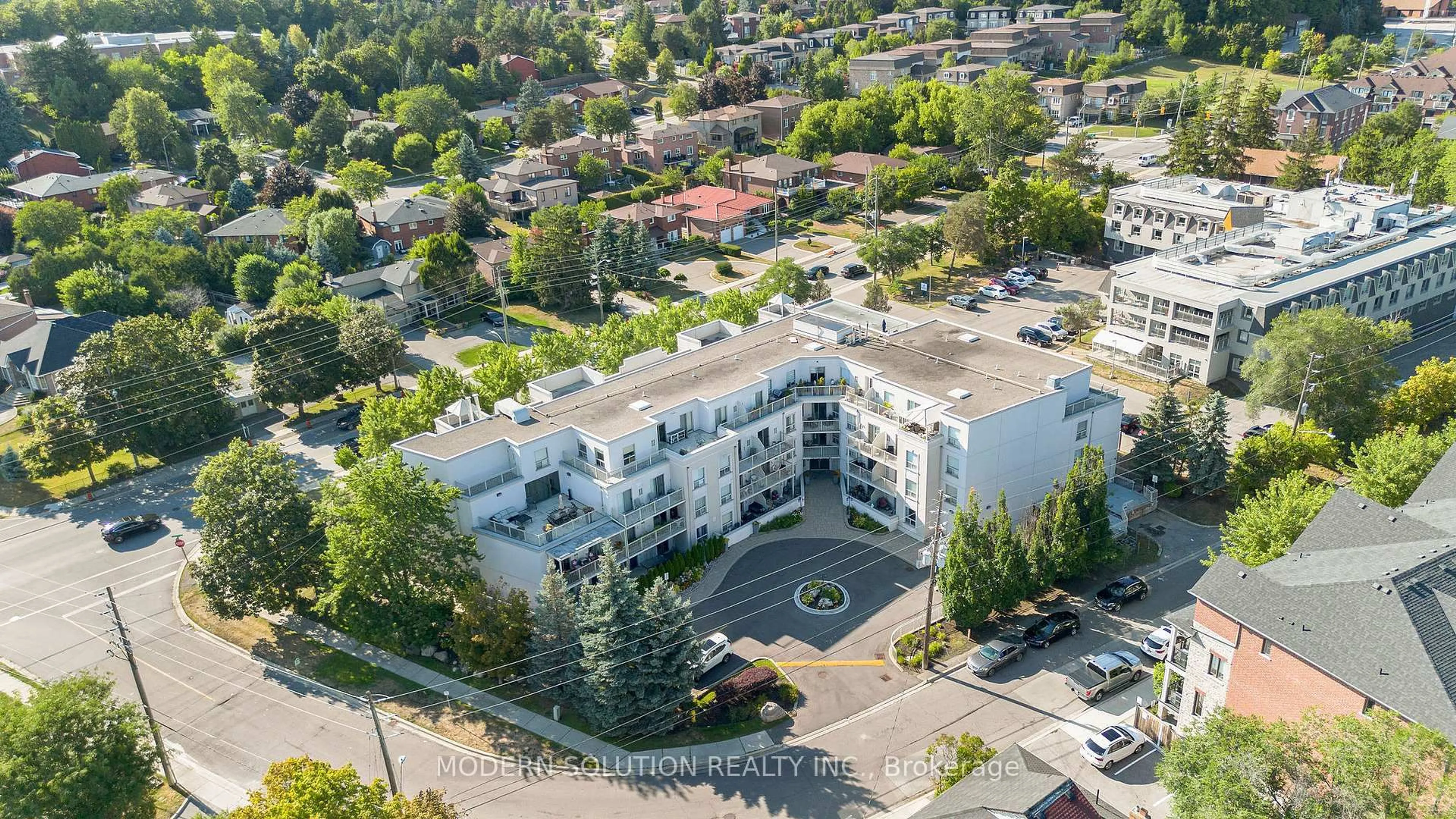A pic from outside/outdoor area/front of a property/back of a property/a pic from drone, unknown for 250 Pine Grove Dr #102, Vaughan Ontario L4L 2H7