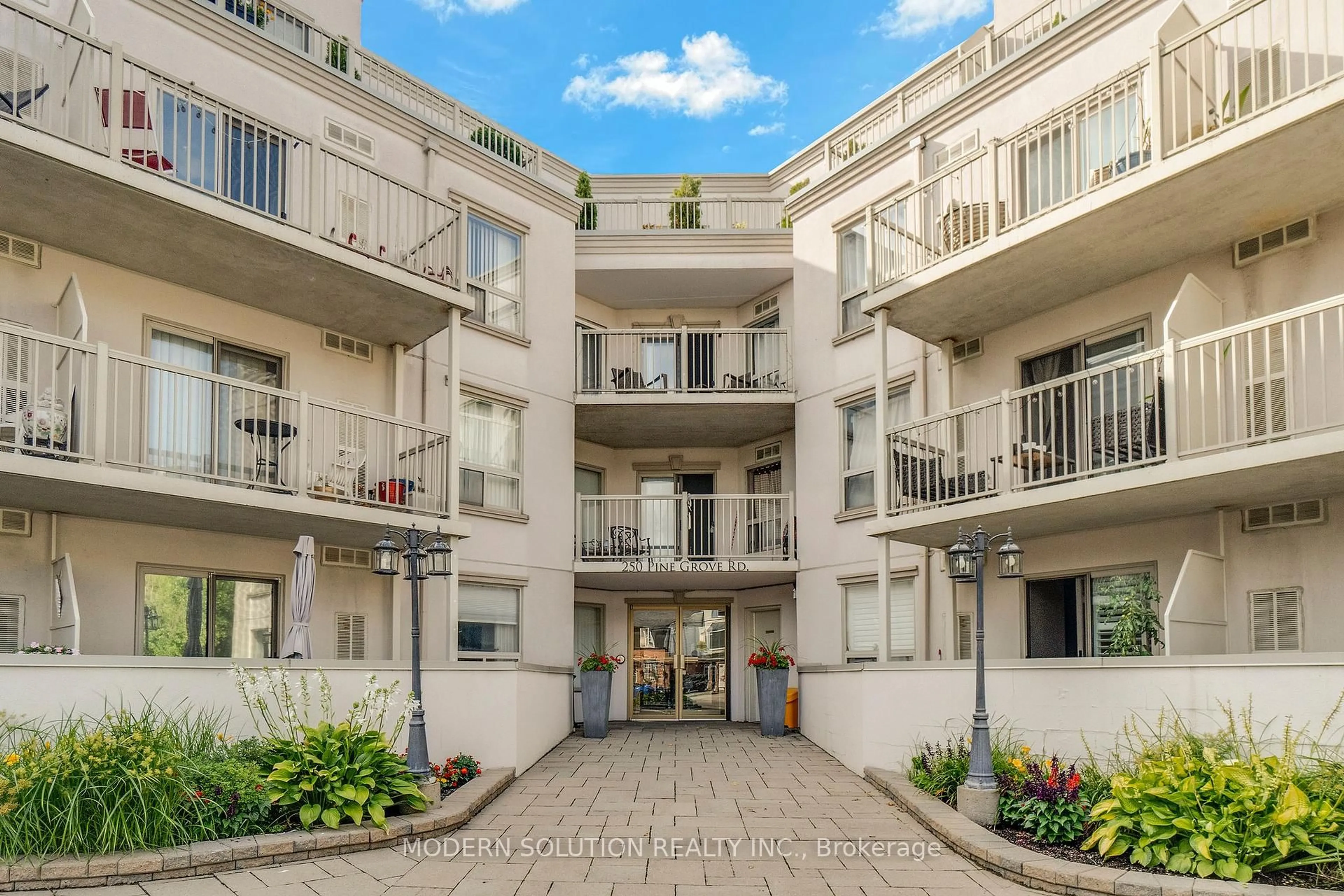 Unknown for 250 Pine Grove Dr #102, Vaughan Ontario L4L 2H7