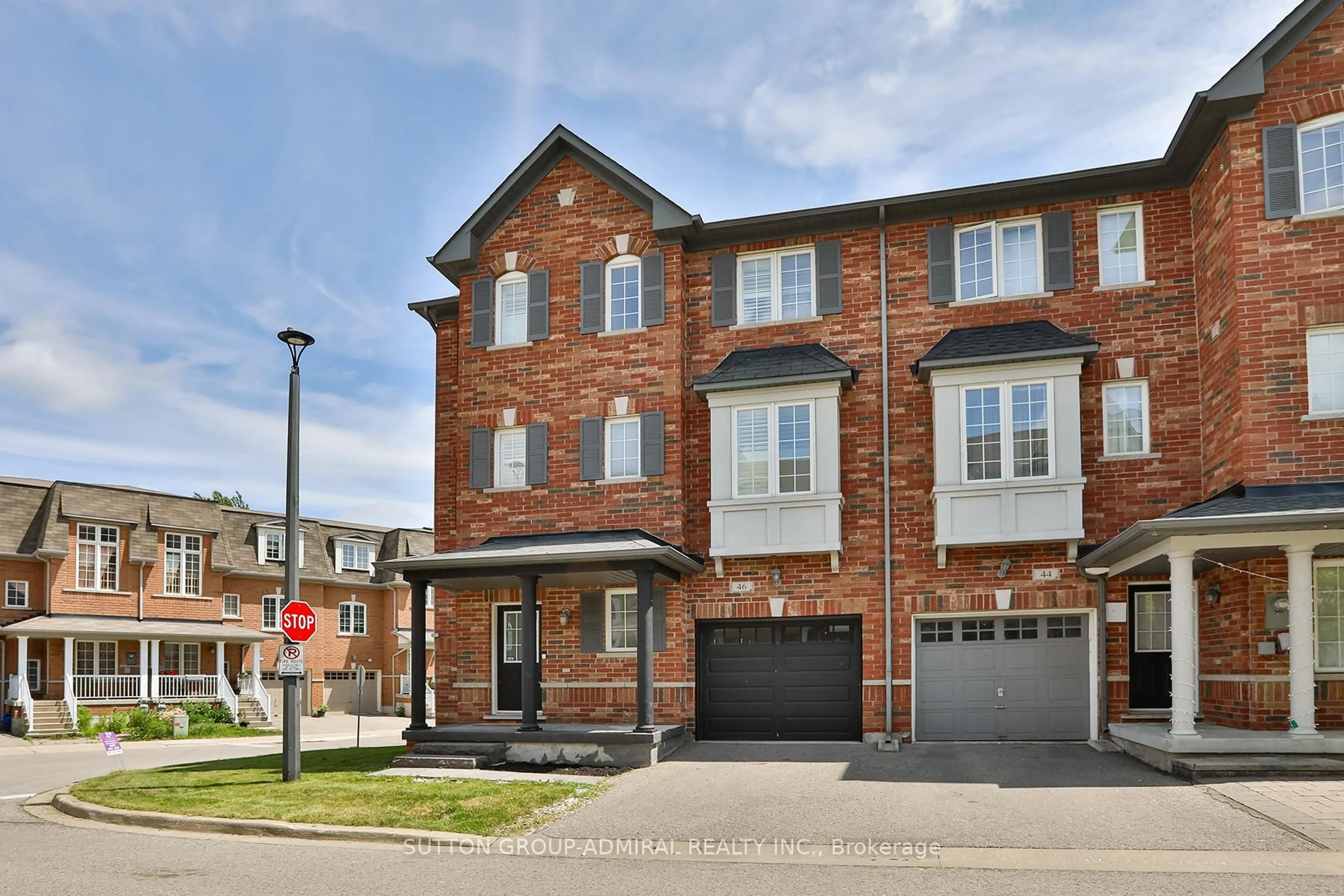 Home with brick exterior material, street for 15 Old Colony Rd #46, Richmond Hill Ontario L4E 4L5