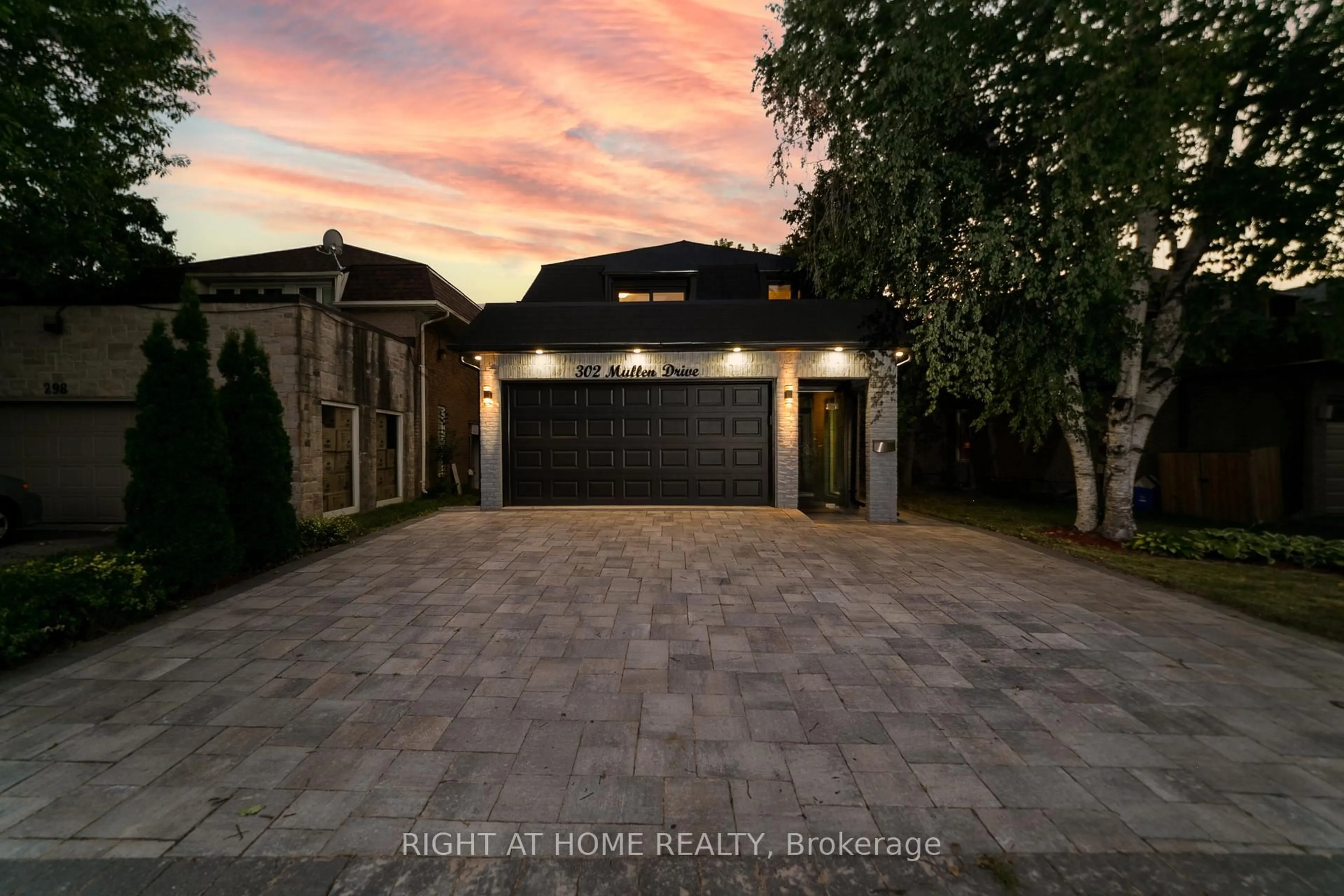 Unknown for 302 Mullen Dr, Vaughan Ontario L4J 2P2