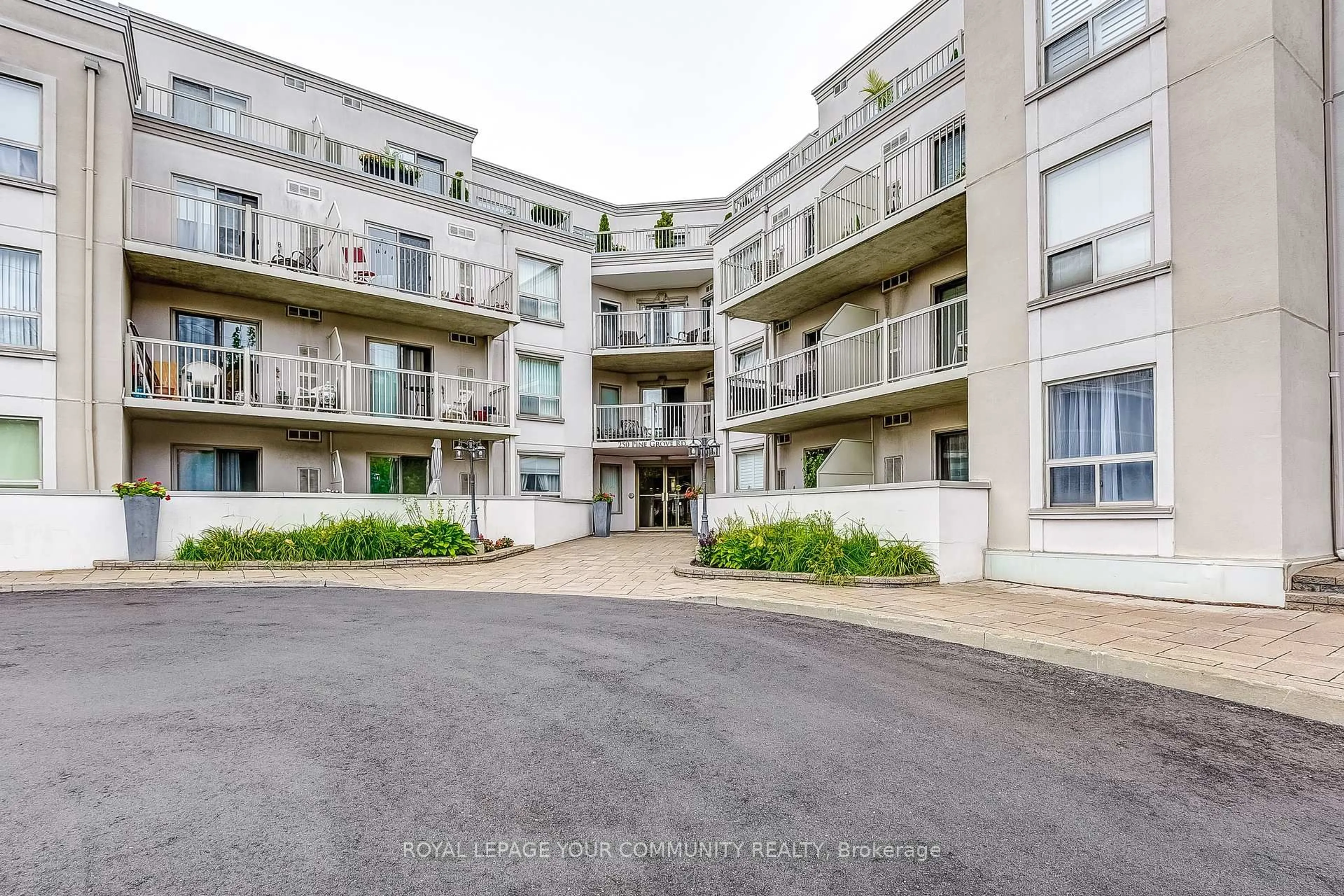A pic from outside/outdoor area/front of a property/back of a property/a pic from drone, street for 250 Pine Grove Rd #101, Vaughan Ontario L4L 9M6
