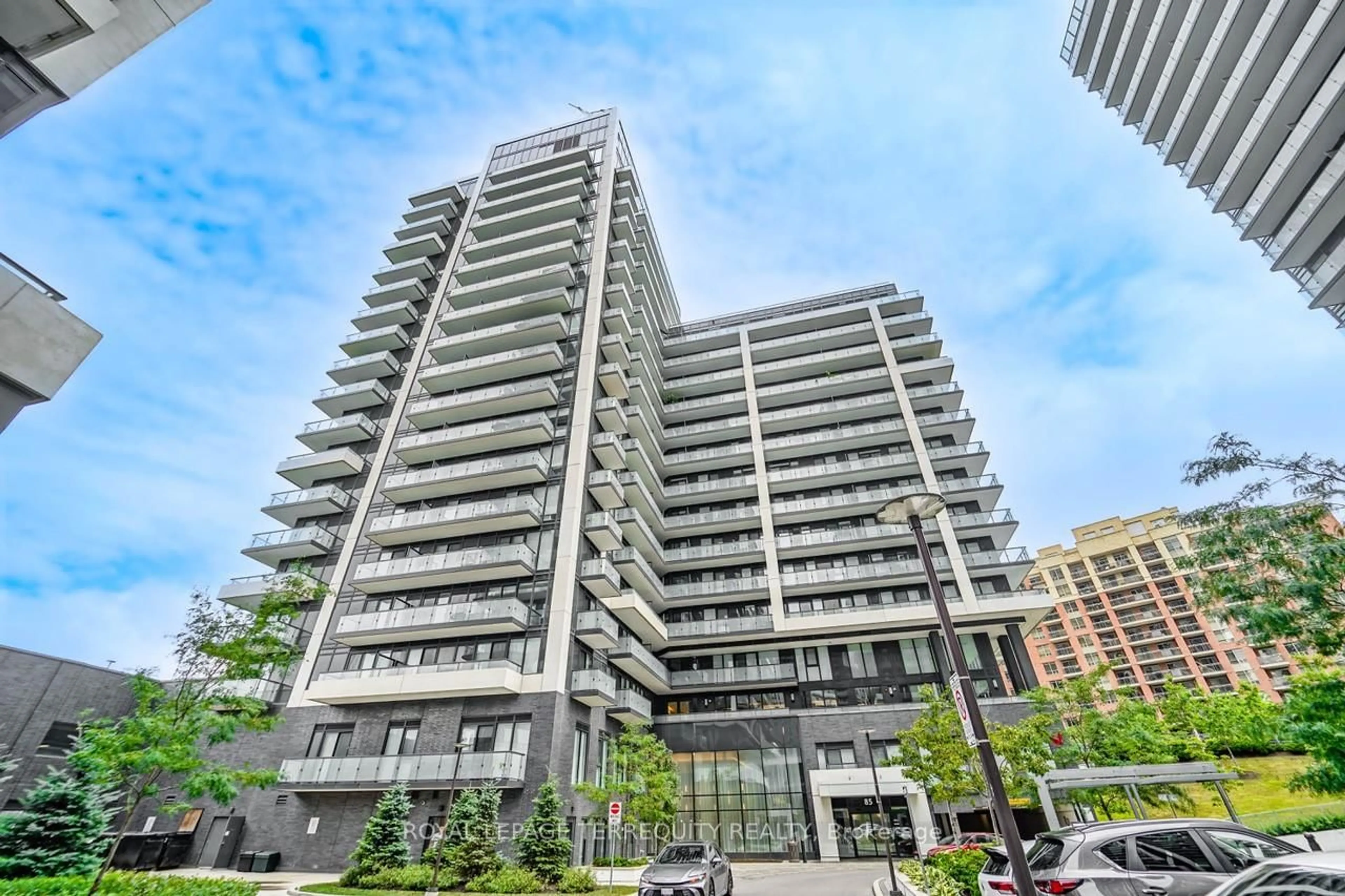 Unknown for 85 Oneida Cres #302, Richmond Hill Ontario L4B 0H4