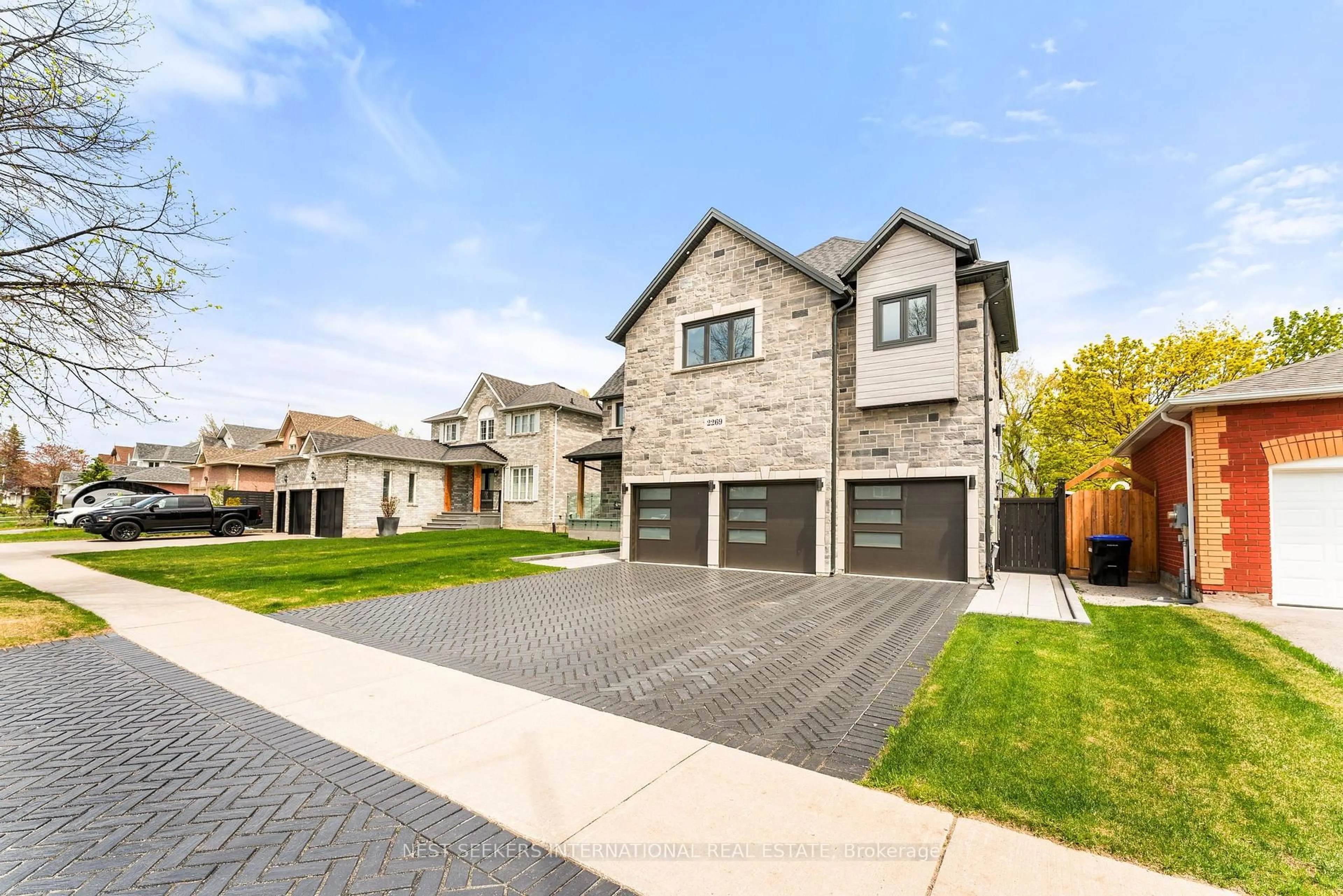 Home with brick exterior material, street for 2269 Somers Blvd, Innisfil Ontario L9S 2E6