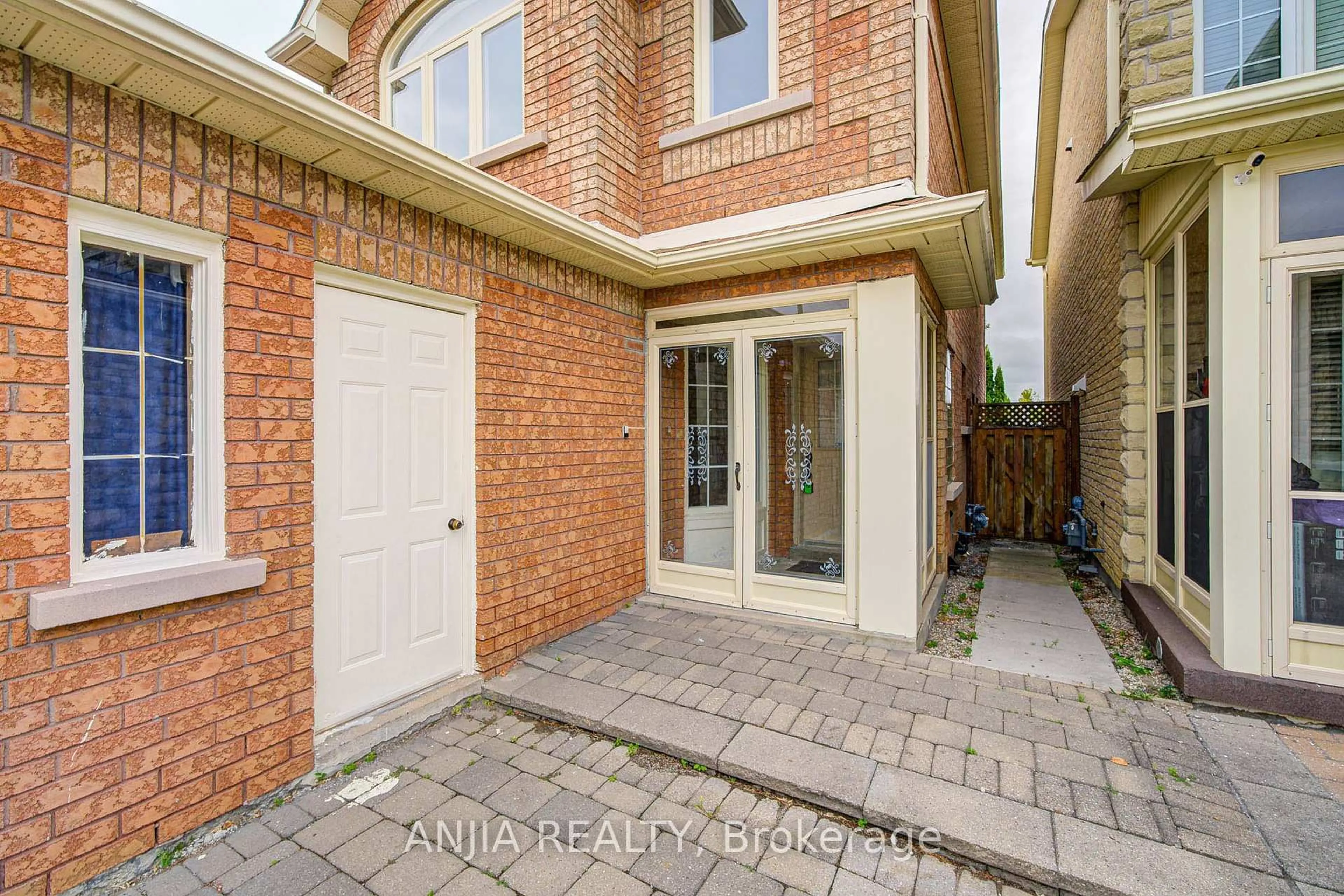 Home with brick exterior material, street for 203 Milliken Meadows Dr, Markham Ontario L3R 0V9