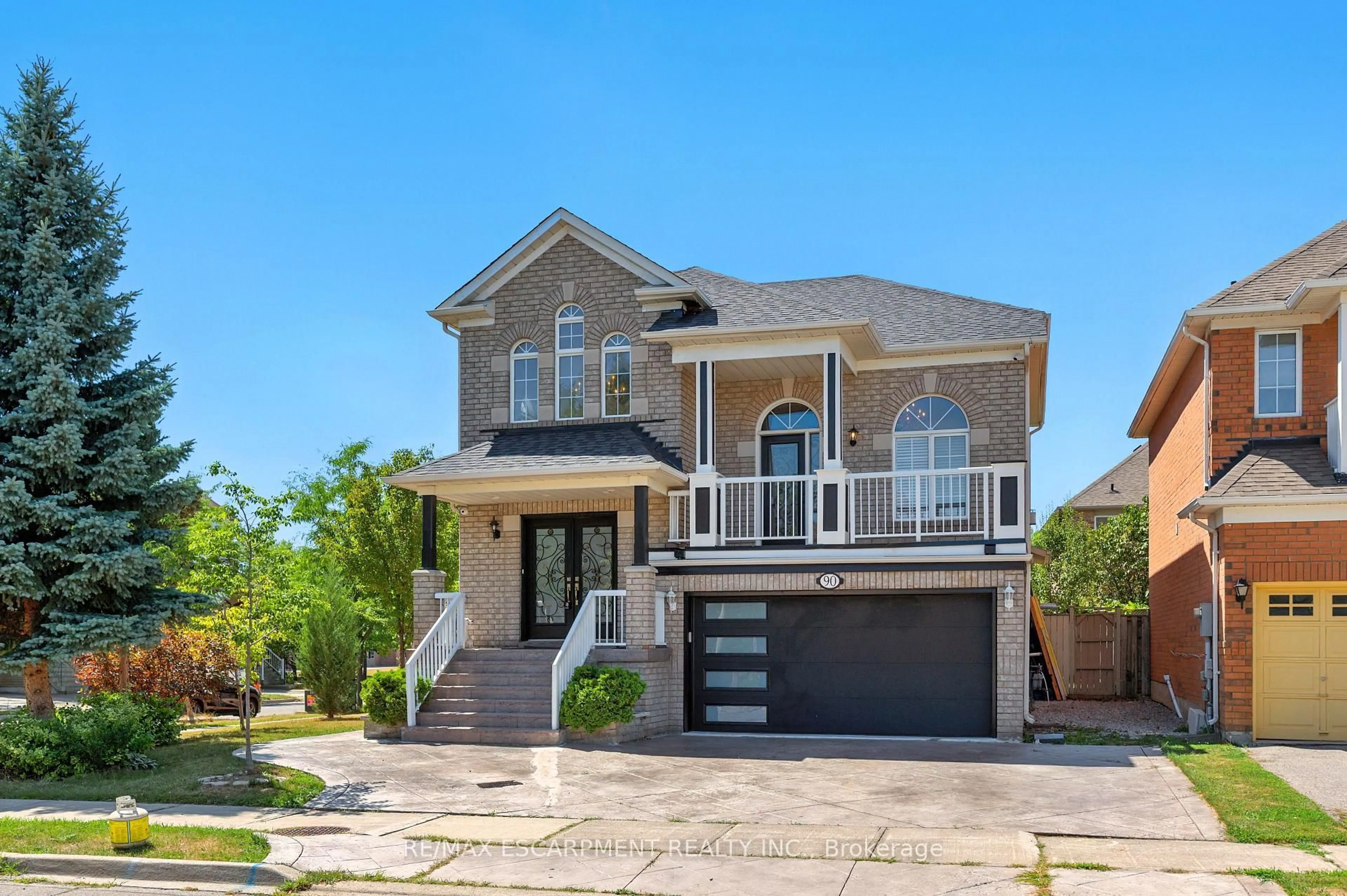 Home with brick exterior material, street for 90 Genoa Rd, Vaughan Ontario L6A 2Y8