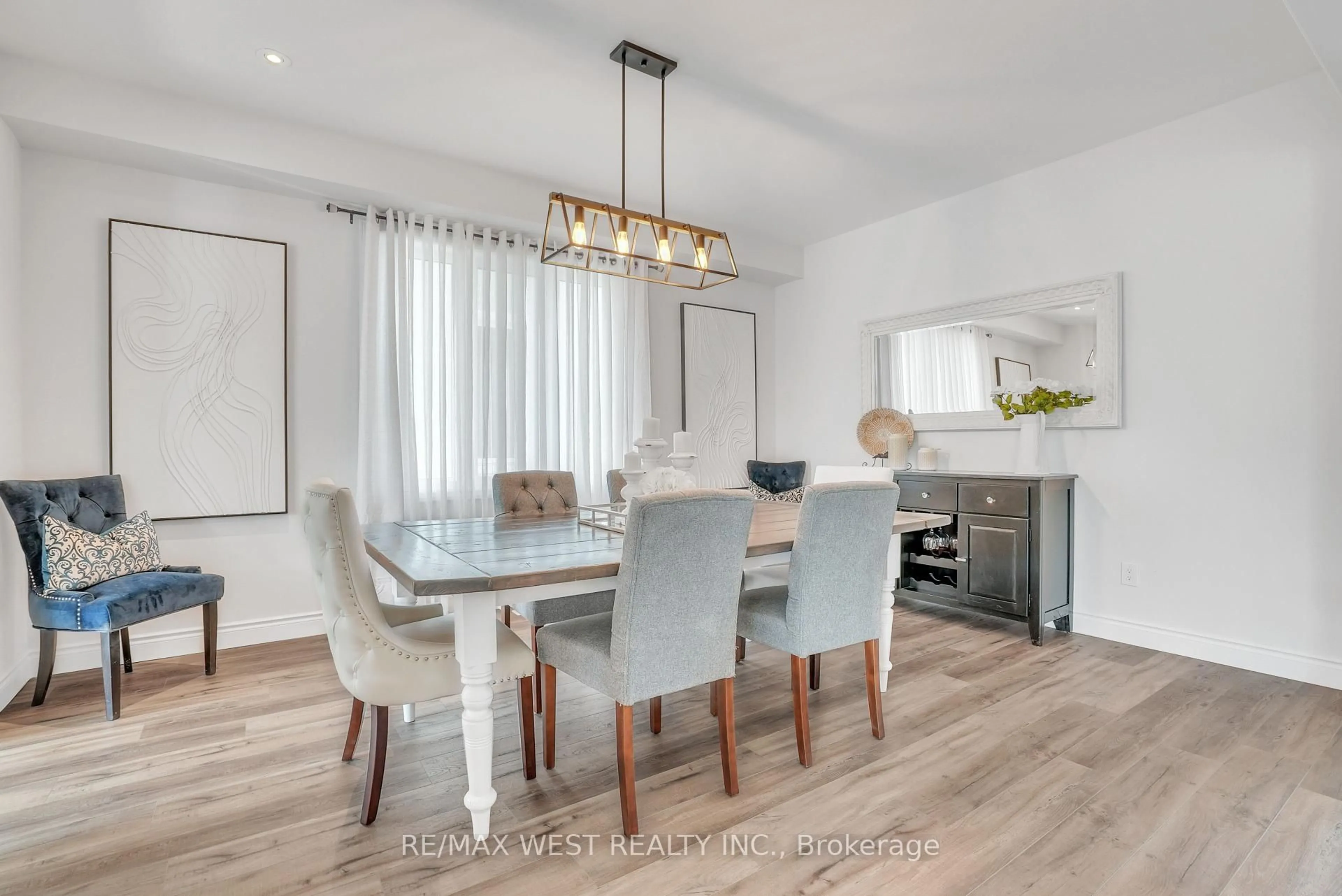 Dining room, wood/laminate floor for 60 Brownley Lane, Essa Ontario L0M 1B6