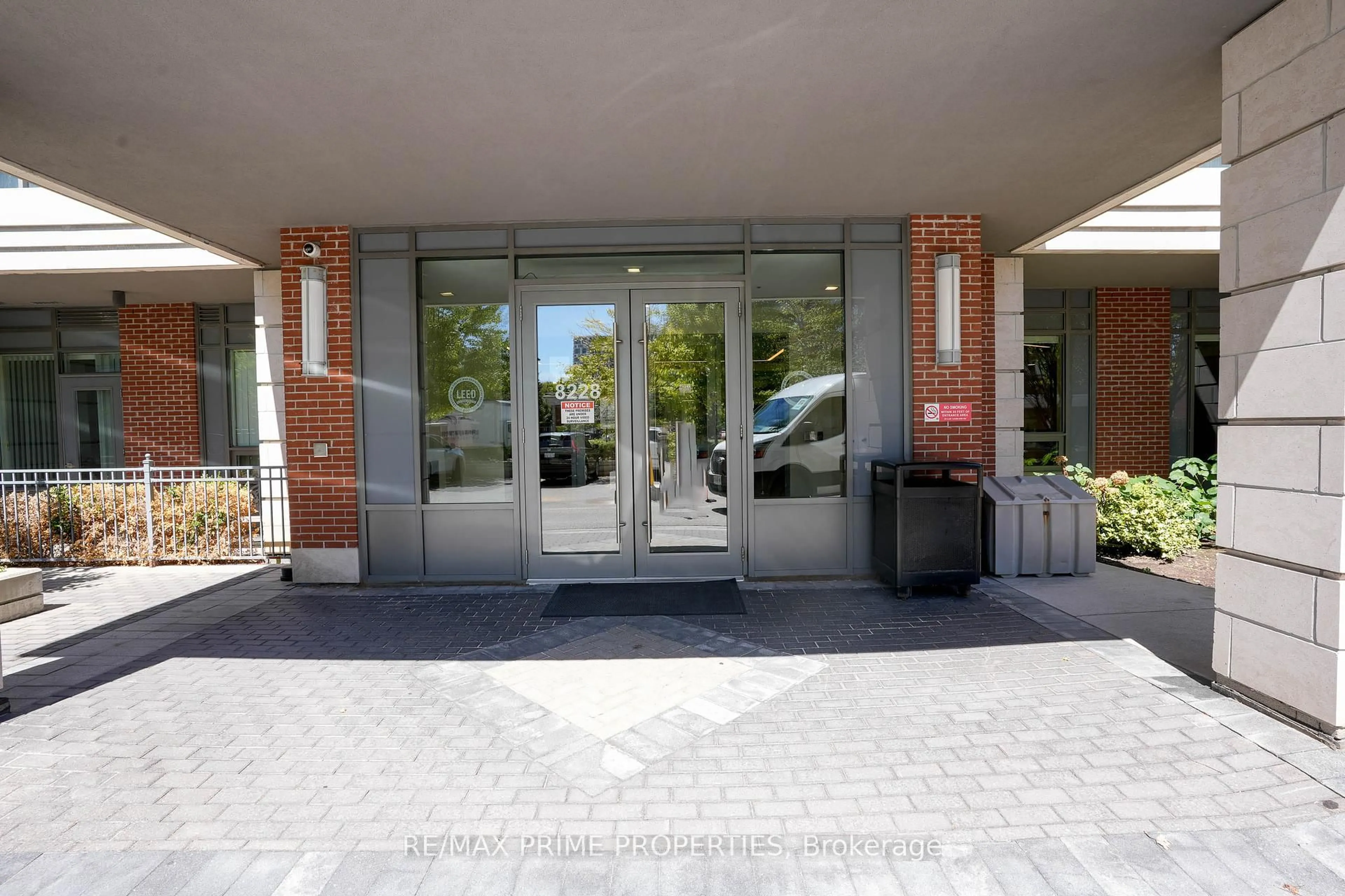 Indoor foyer for 8228 Birchmount Rd #510, Markham Ontario L3R 1A6