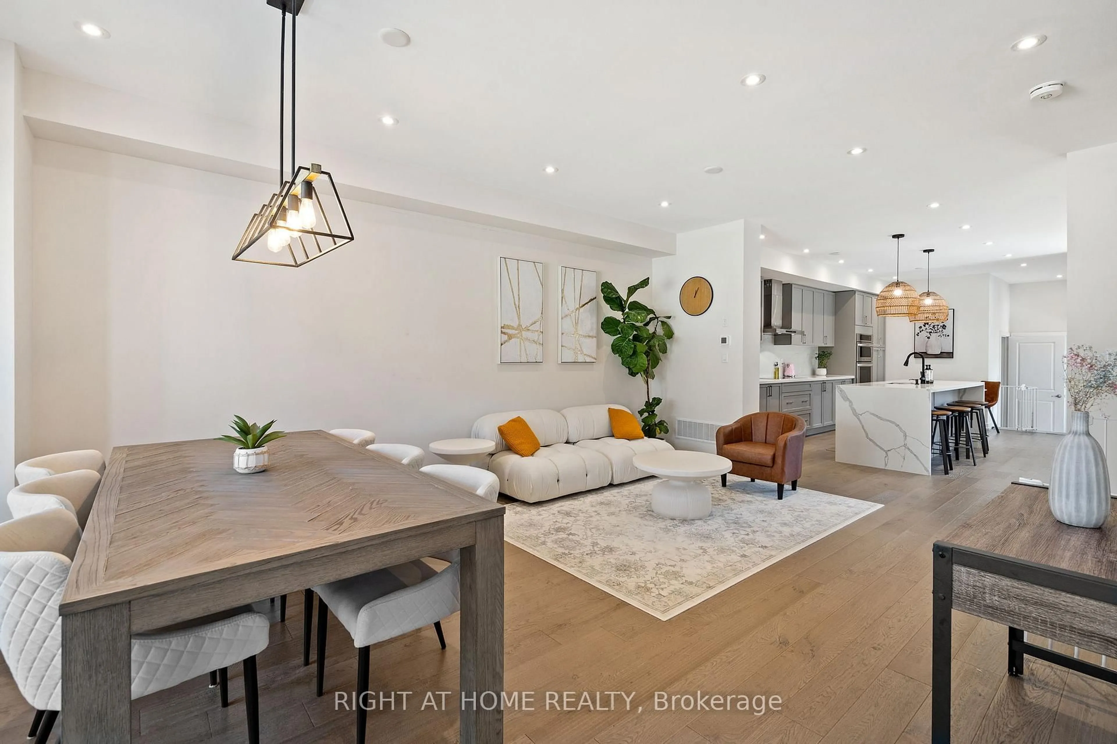 Open concept kitchen, unknown for 15 Sugarberry Ave, Markham Ontario L6B 1N9
