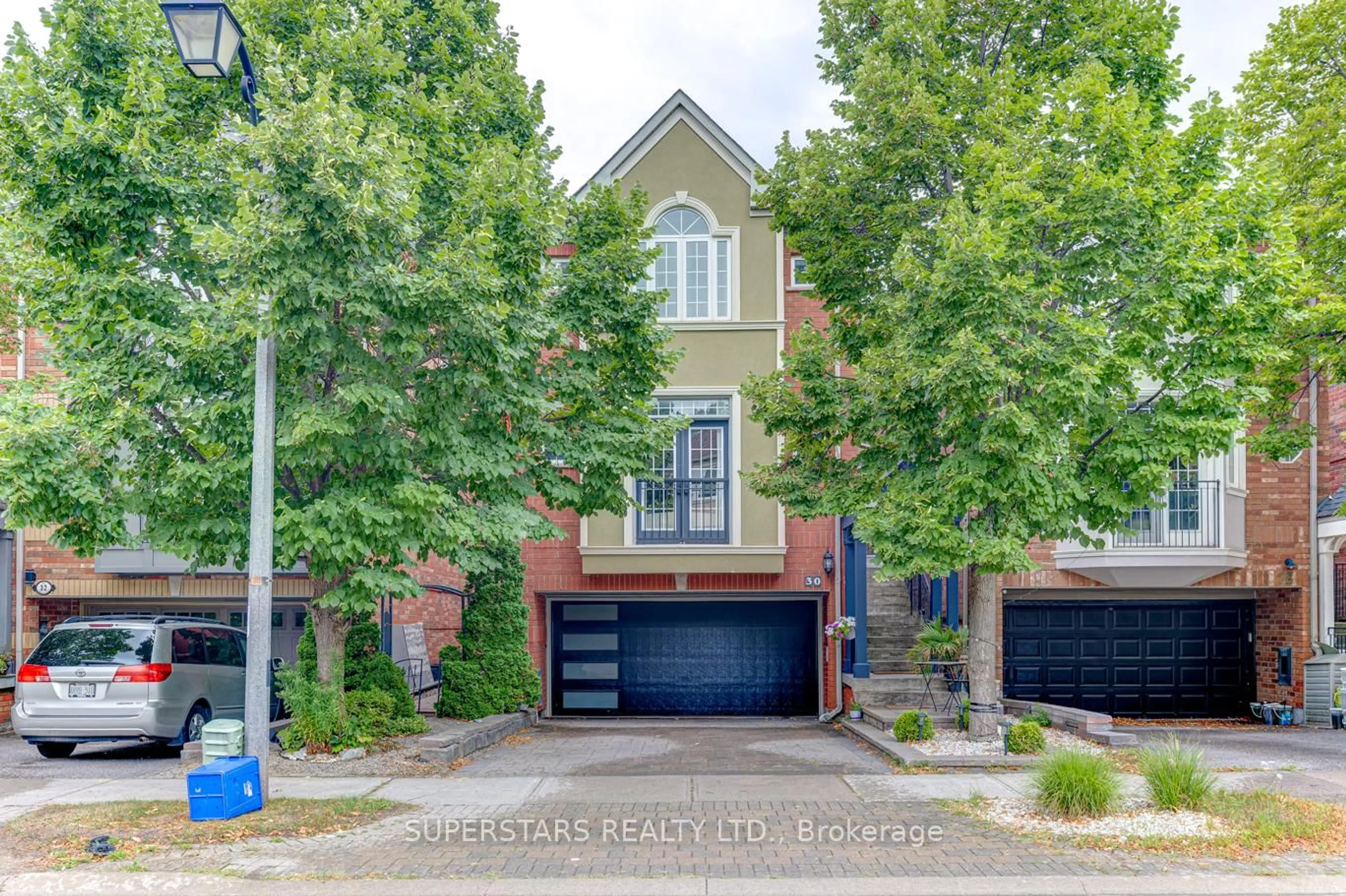 Home with brick exterior material, street for 30 Crispin Crt, Markham Ontario L3R 4G6