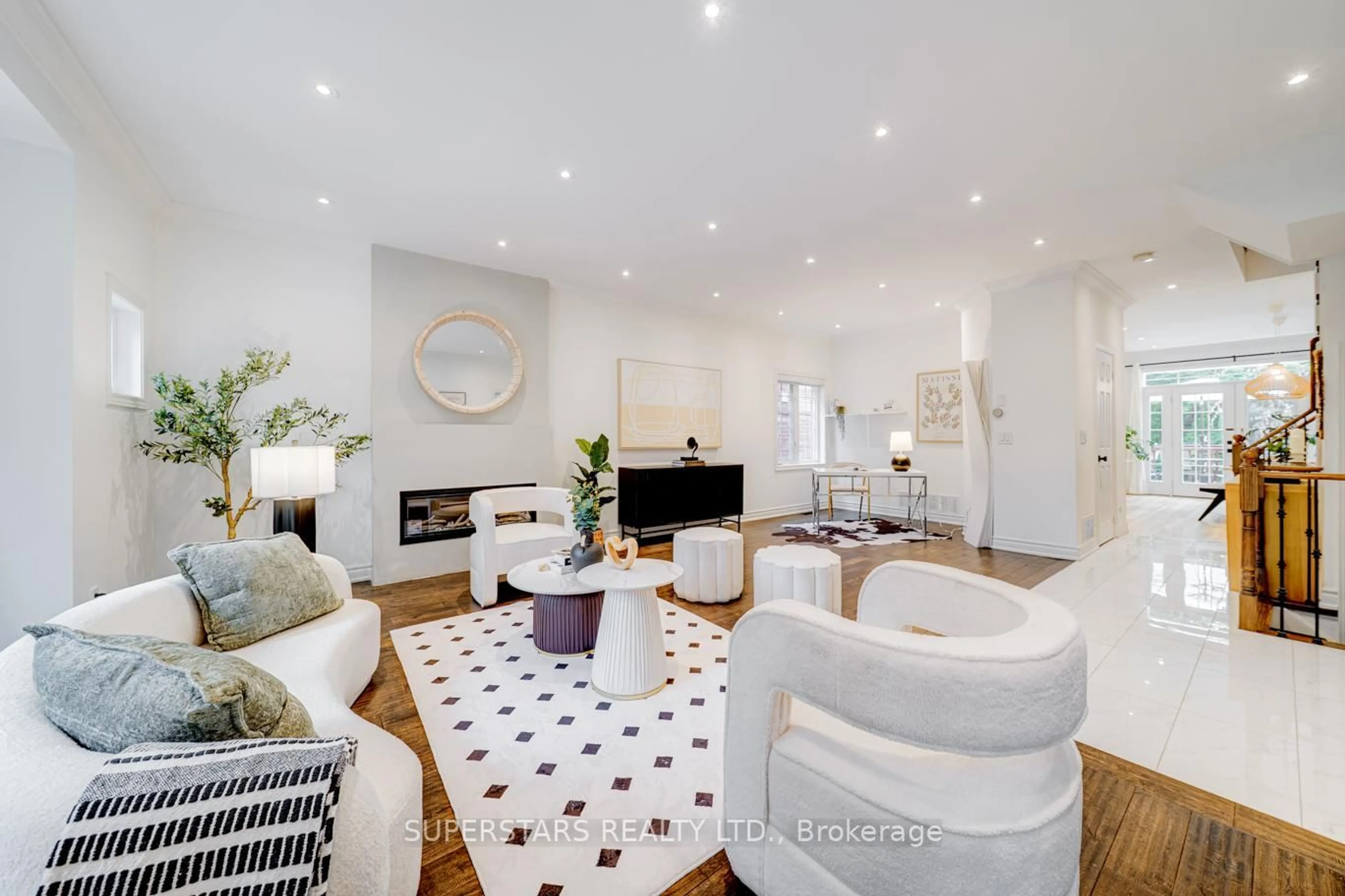 Living room with furniture, unknown for 30 Crispin Crt, Markham Ontario L3R 4G6