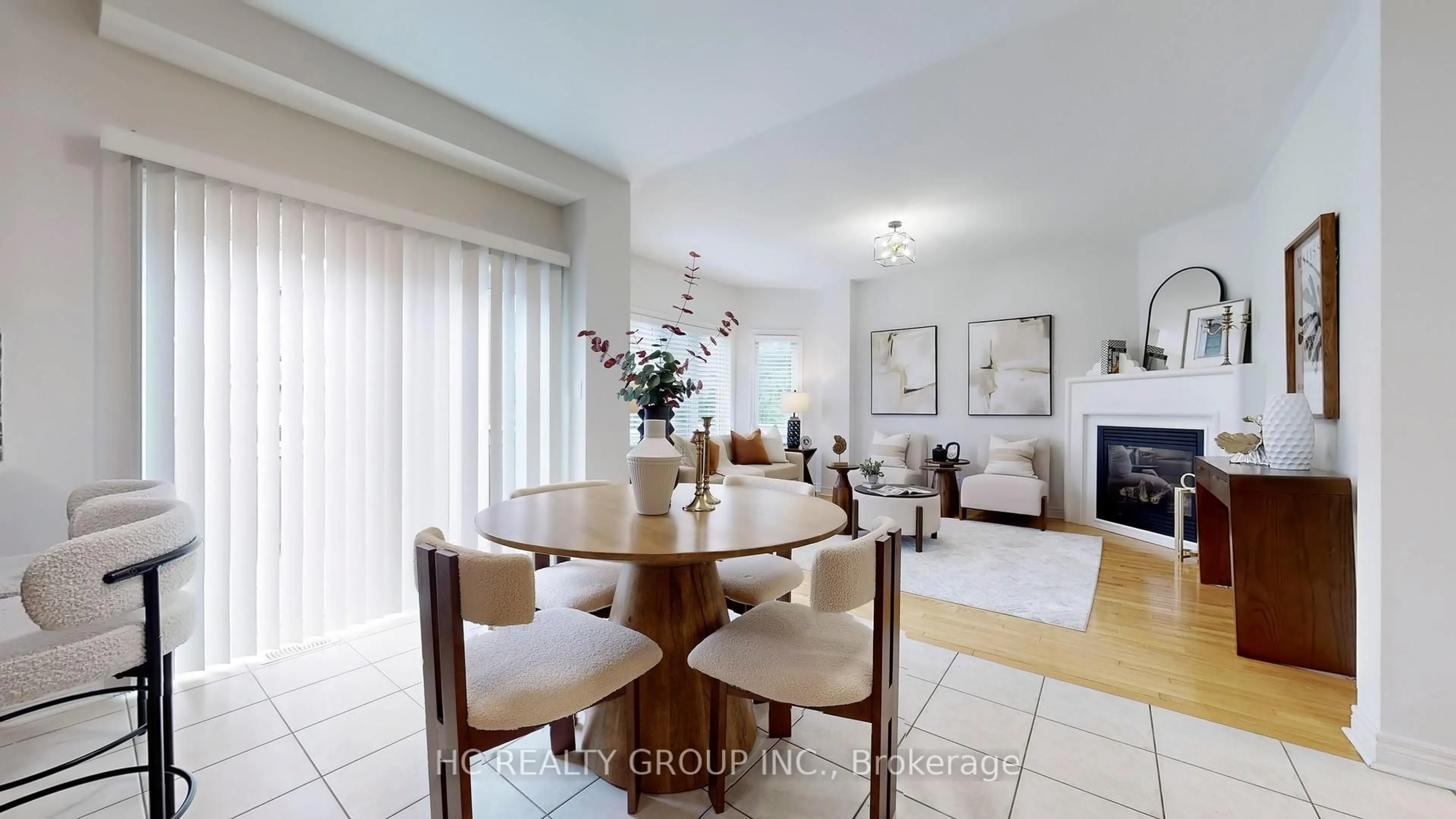 Dining room, unknown for 102 Timna Cres, Vaughan Ontario L6A 0X1