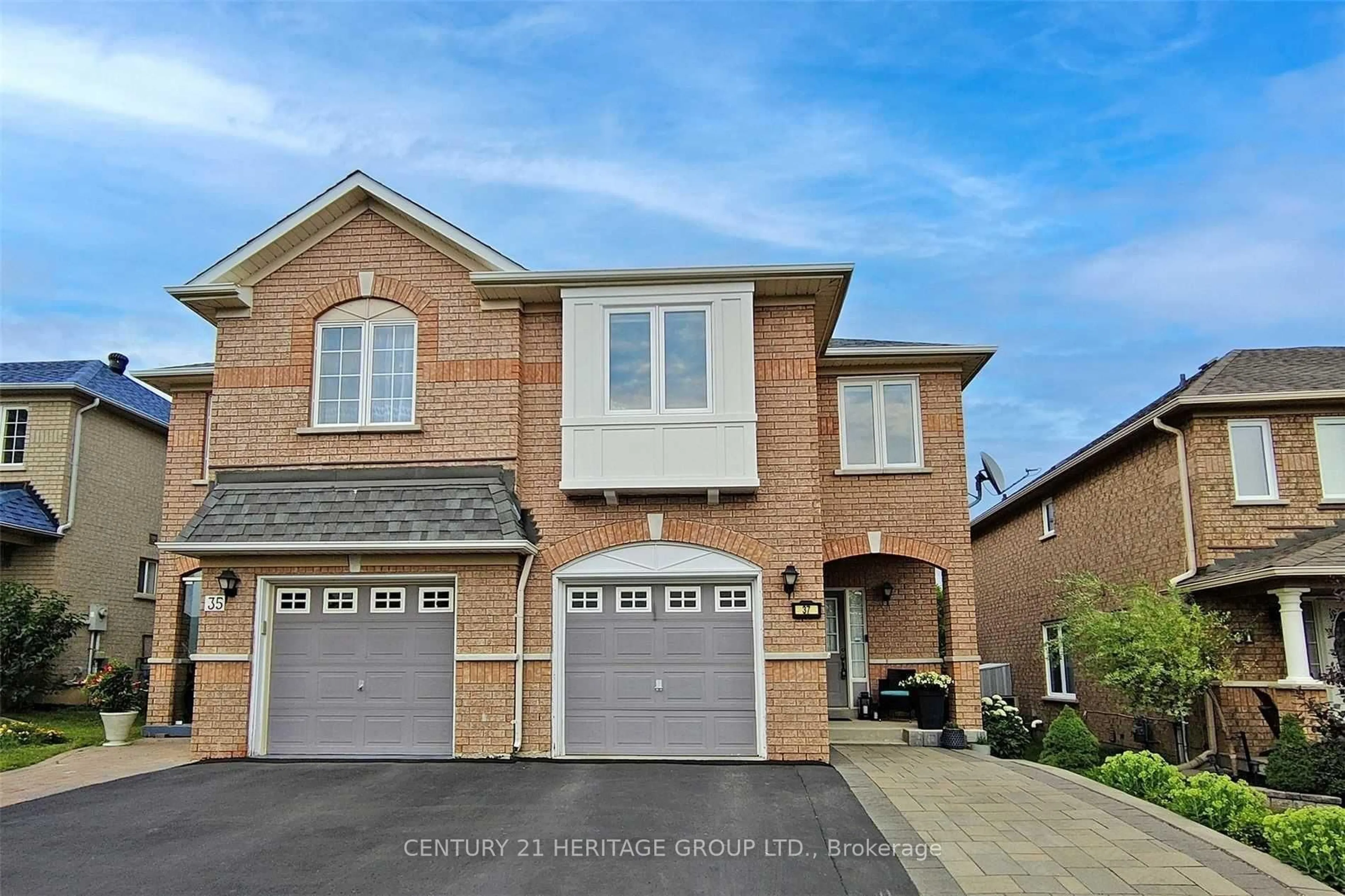 Home with brick exterior material, street for 37 Peak Point Blvd, Vaughan Ontario L6A 3T9
