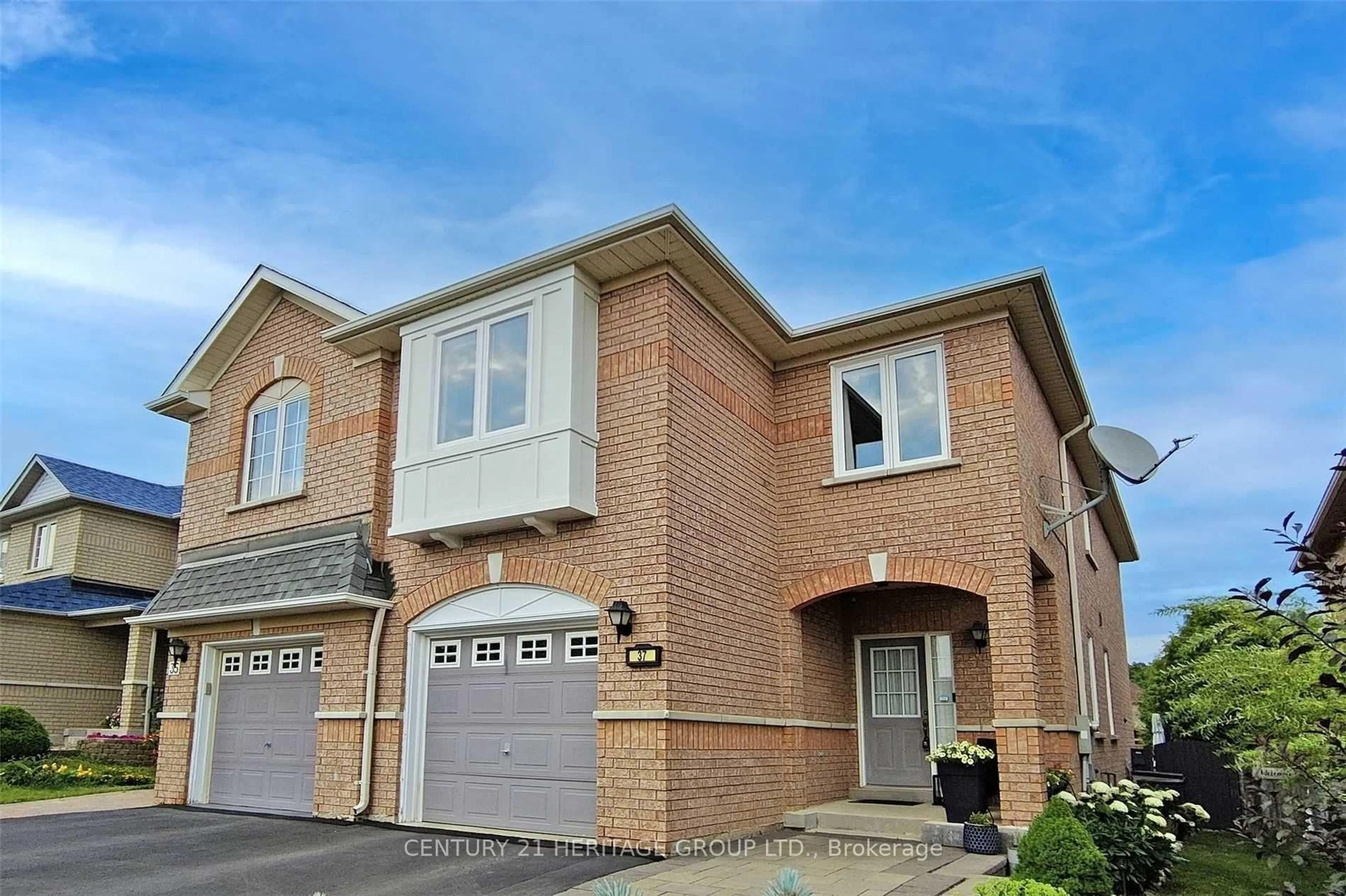 Home with brick exterior material, street for 37 Peak Point Blvd, Vaughan Ontario L6A 3T9