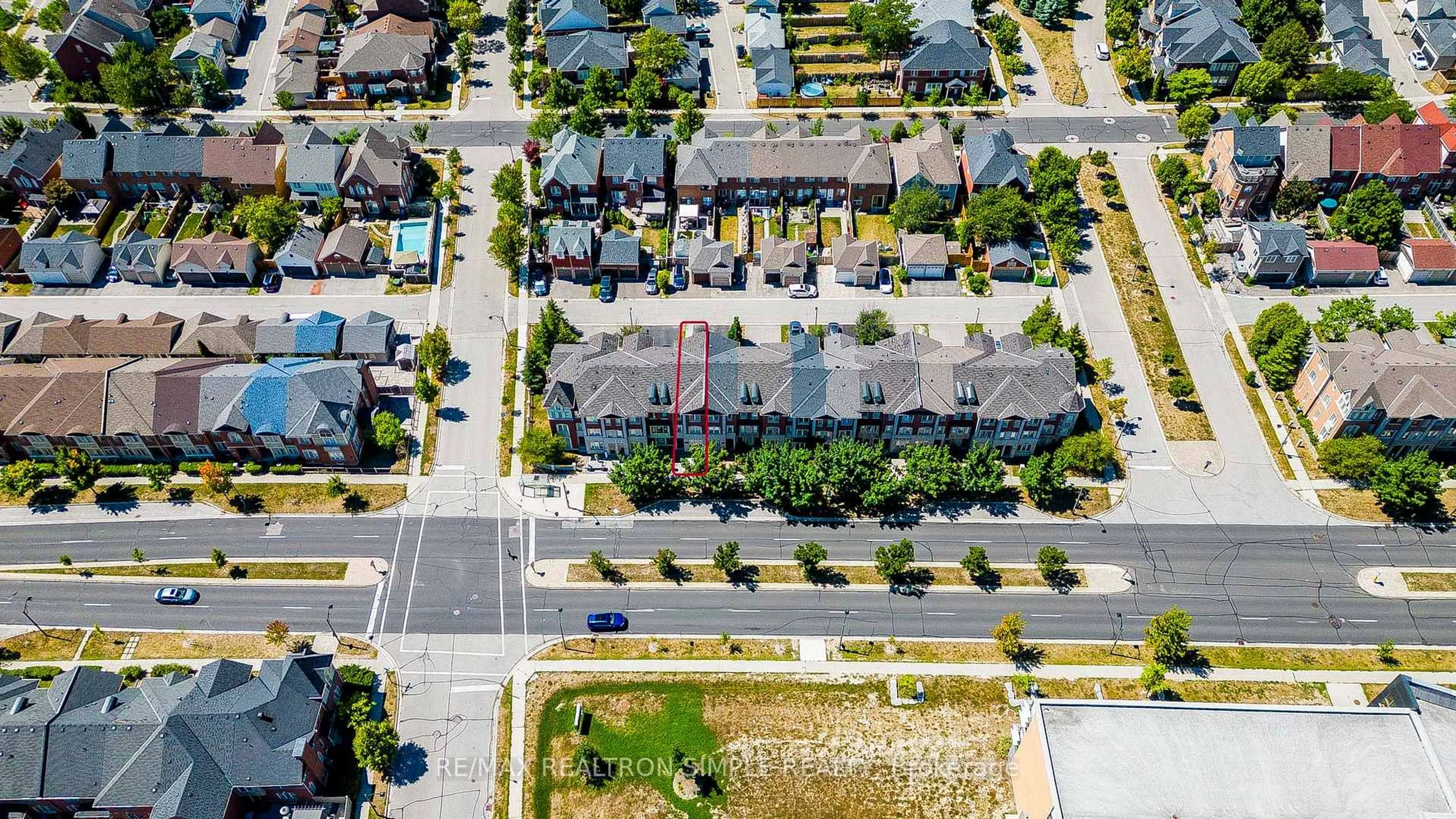 A pic from outside/outdoor area/front of a property/back of a property/a pic from drone, street for 2847 Bur Oak Ave, Markham Ontario L6B 1E2