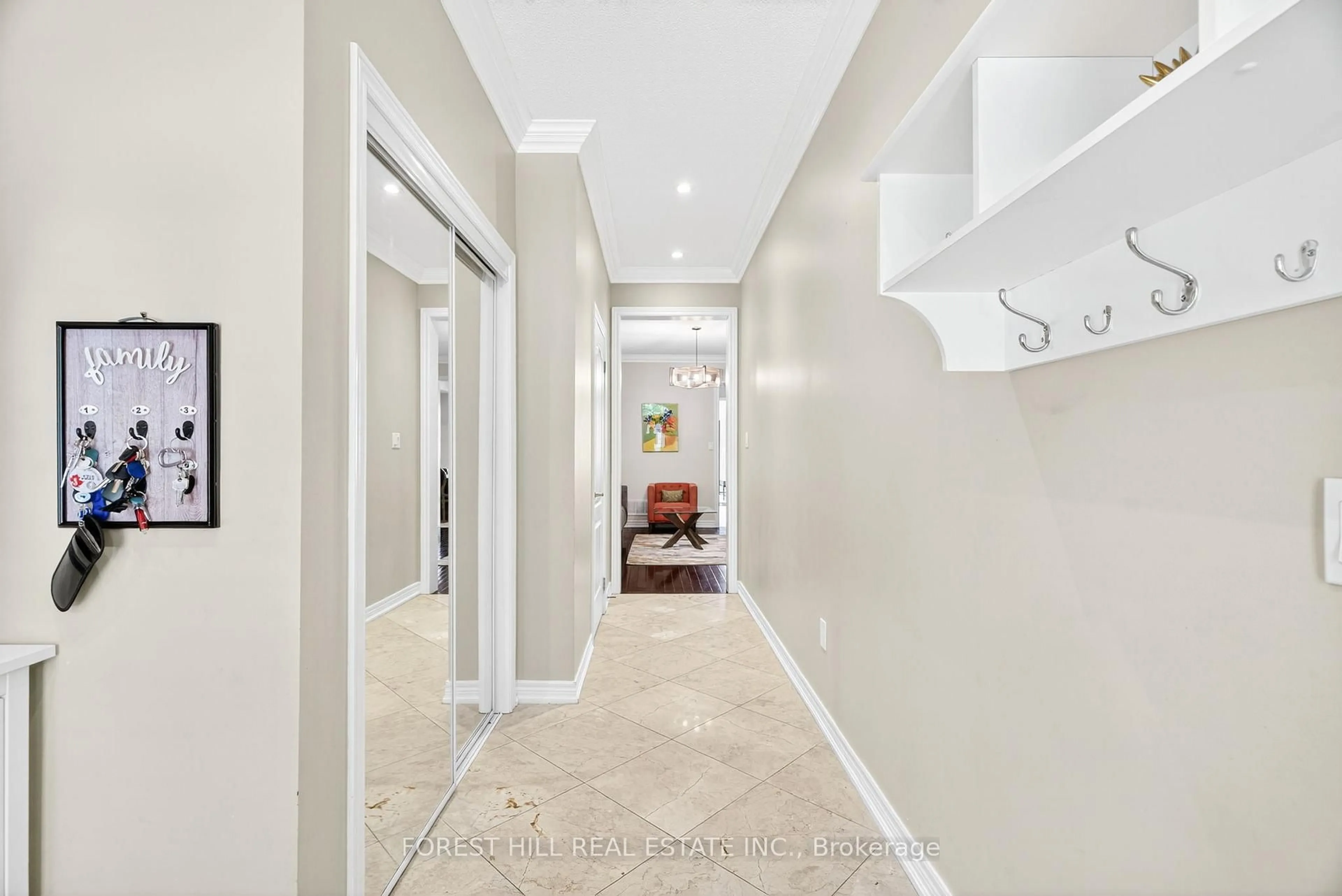 Indoor foyer for 9 Robert Green Cres, Vaughan Ontario L6A 0V6