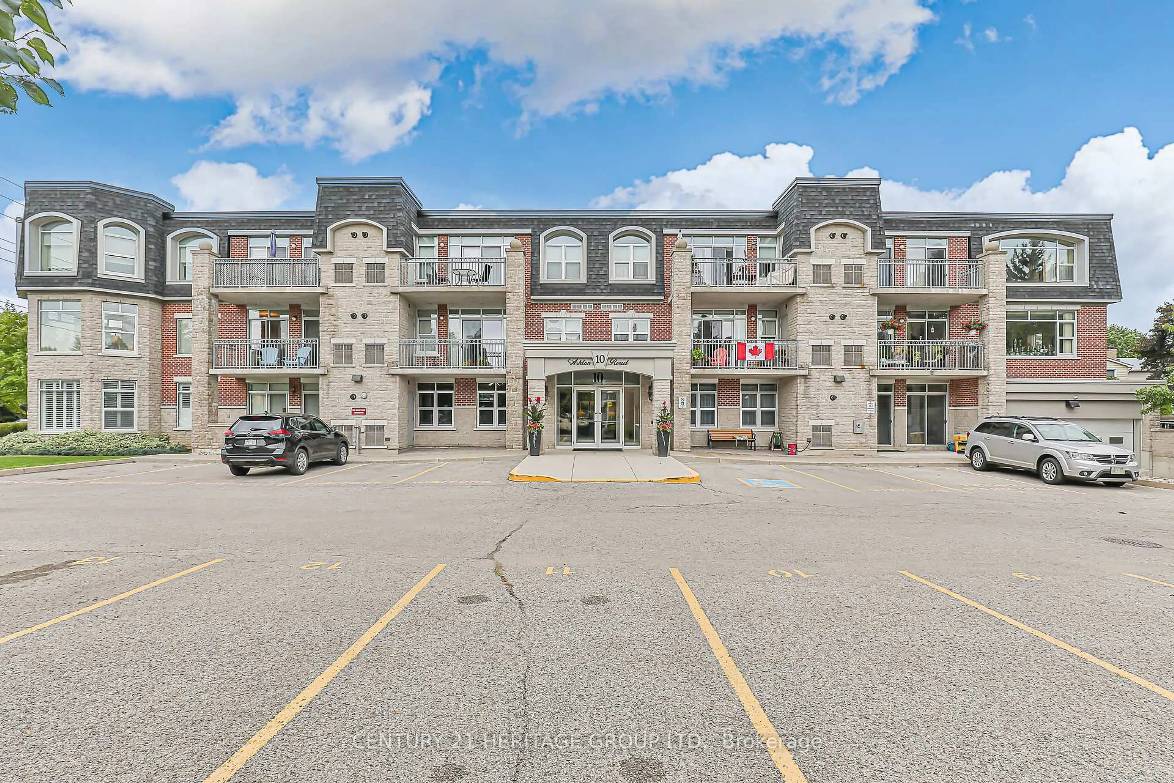 Unknown for 10 Ashton Rd #202, Newmarket Ontario L3Y 5V5