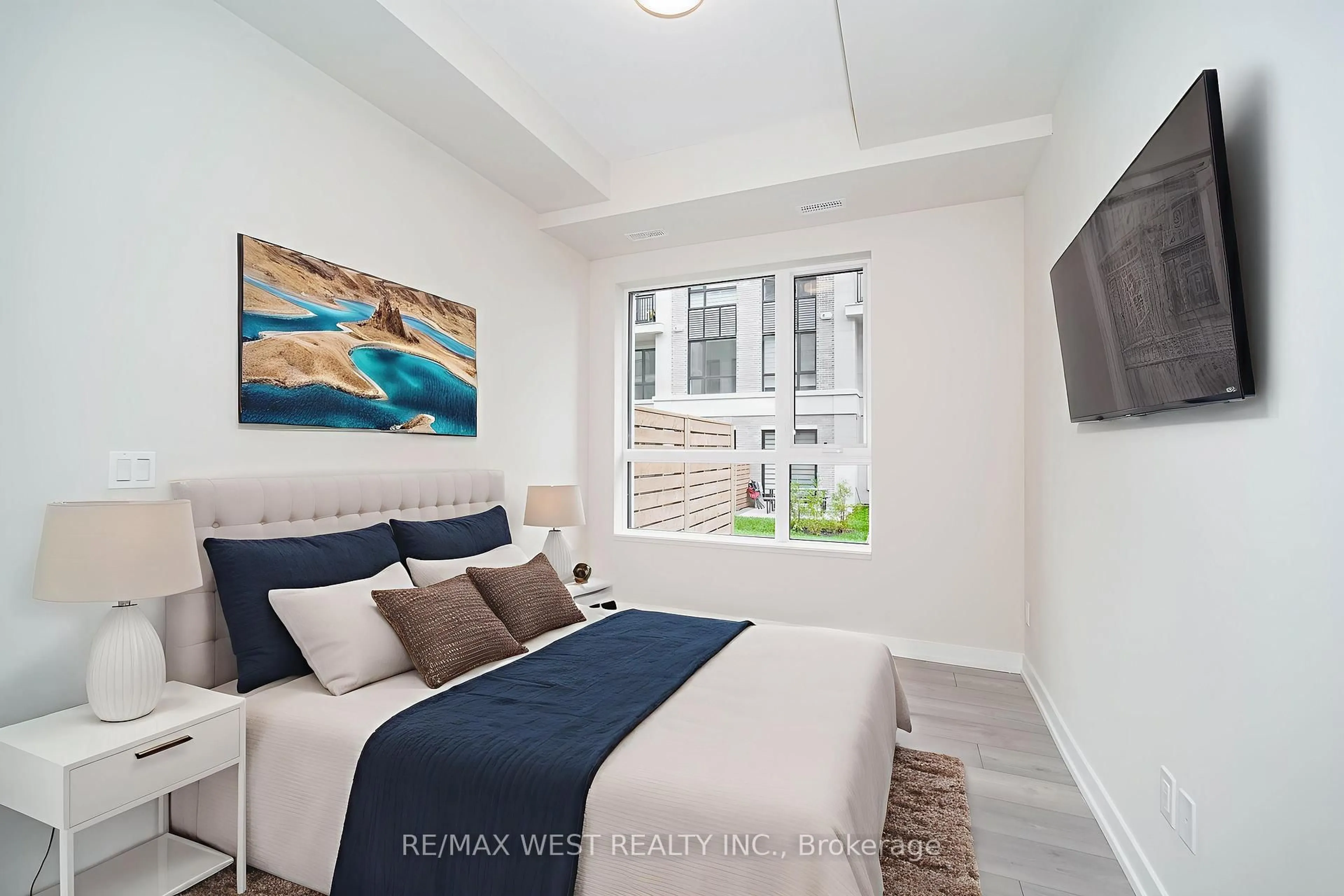 Bedroom with bed, unknown for 65 Saigon Dr #B103, Richmond Hill Ontario L4S 0P4