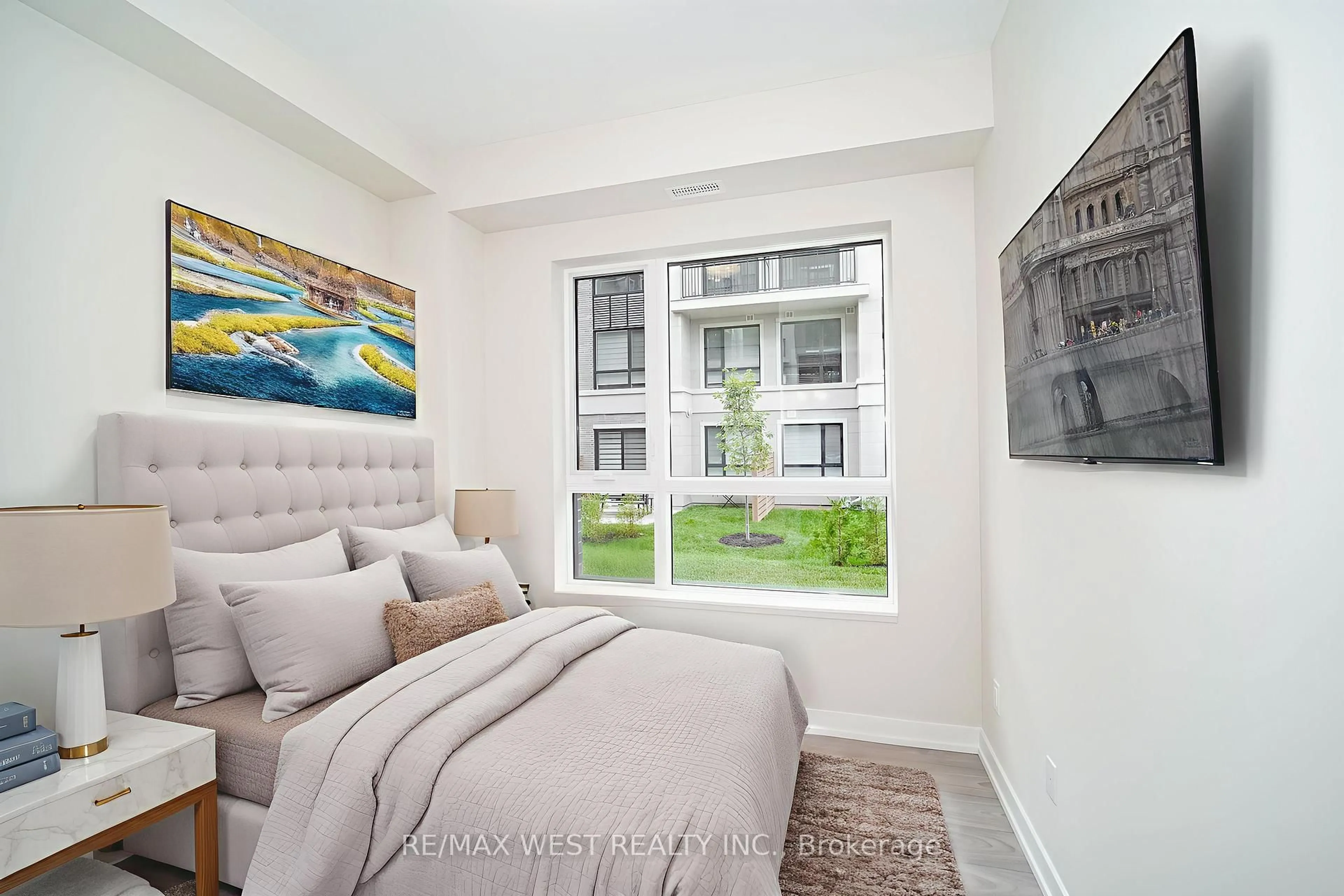 Bedroom with bed, unknown for 65 Saigon Dr #B103, Richmond Hill Ontario L4S 0P4