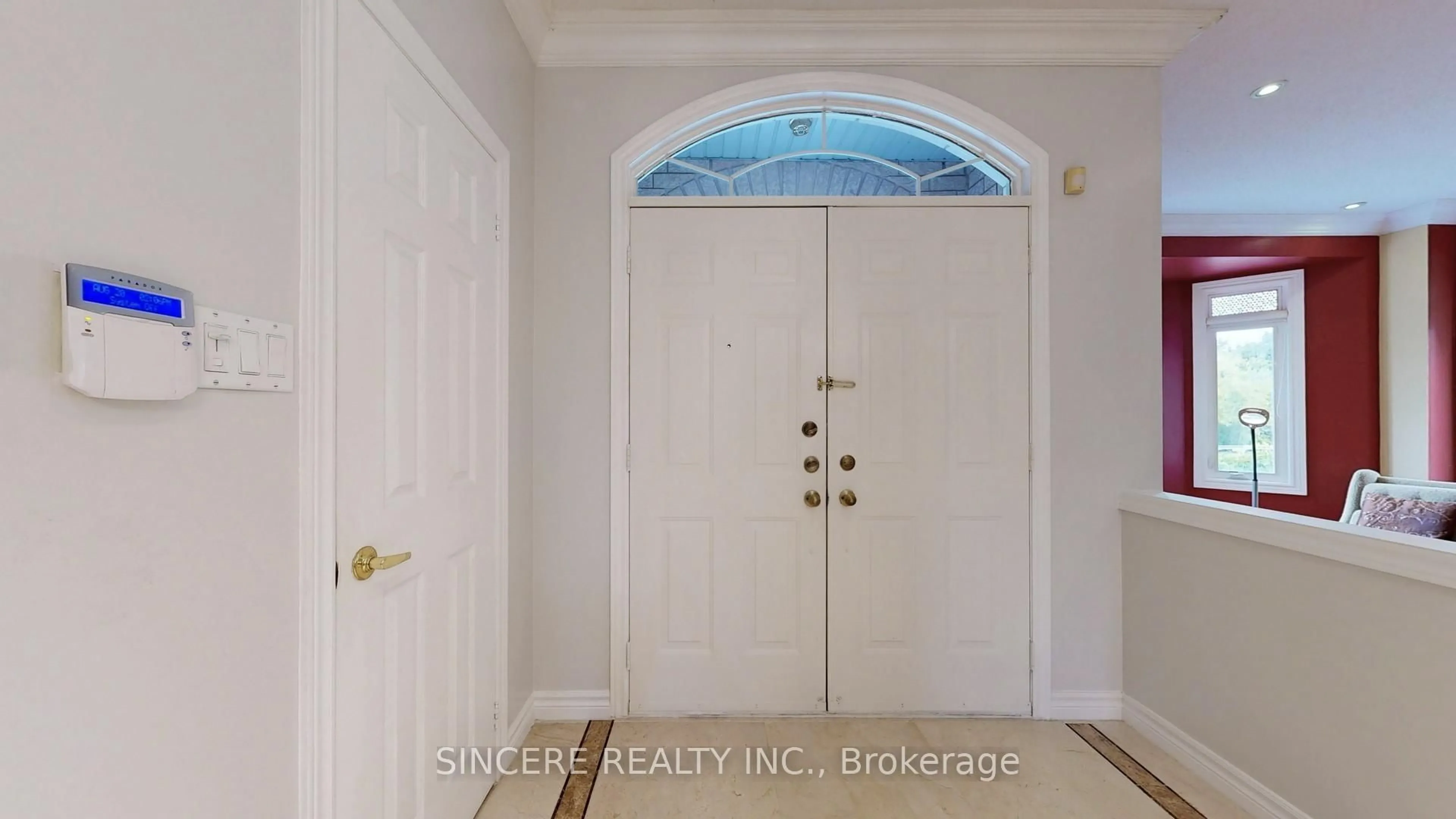 Indoor entryway for 85 Silver Linden Dr, Richmond Hill Ontario L4B 4G9