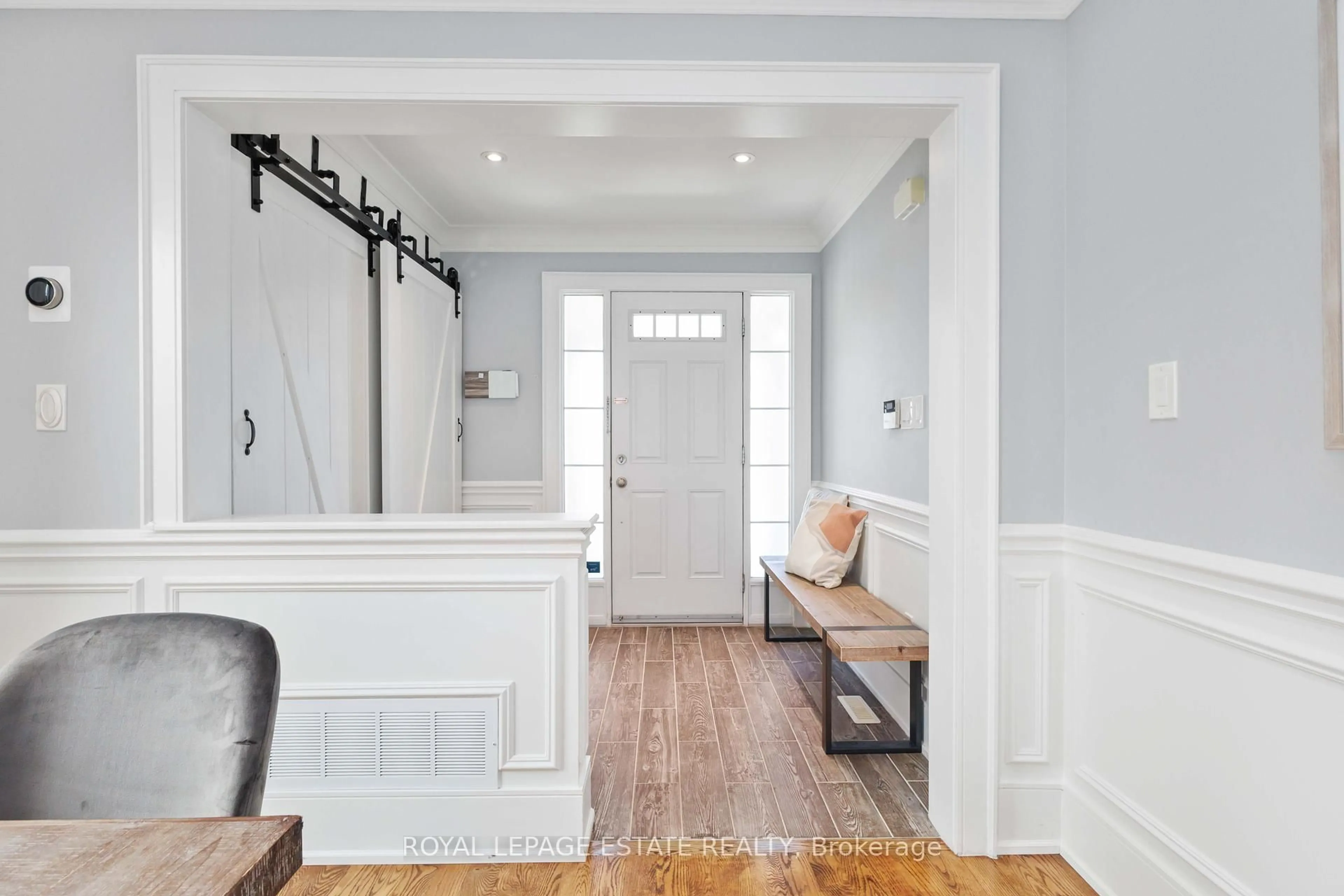 Indoor entryway for 19 Hiram Johnson Rd, Whitchurch-Stouffville Ontario L4A 0G7