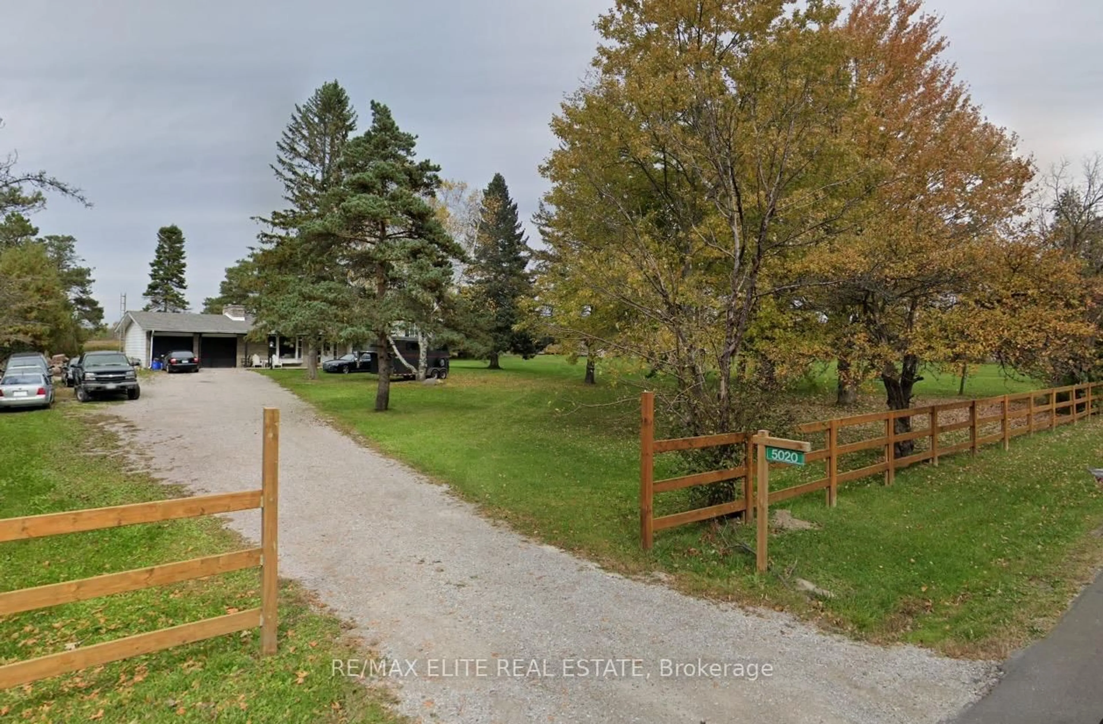 A pic from outside/outdoor area/front of a property/back of a property/a pic from drone, street for 5020 19th Ave, Markham Ontario L6C 1M4