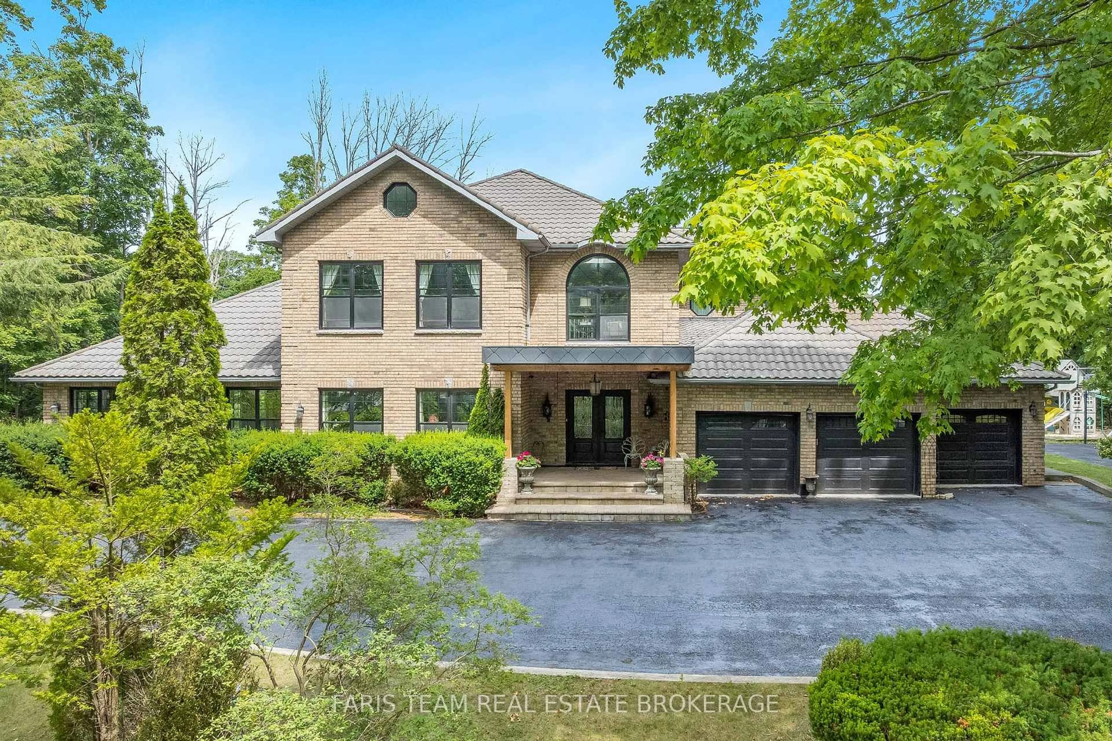 Home with brick exterior material, street for 1826 Quantz Cres, Innisfil Ontario L9S 1X2
