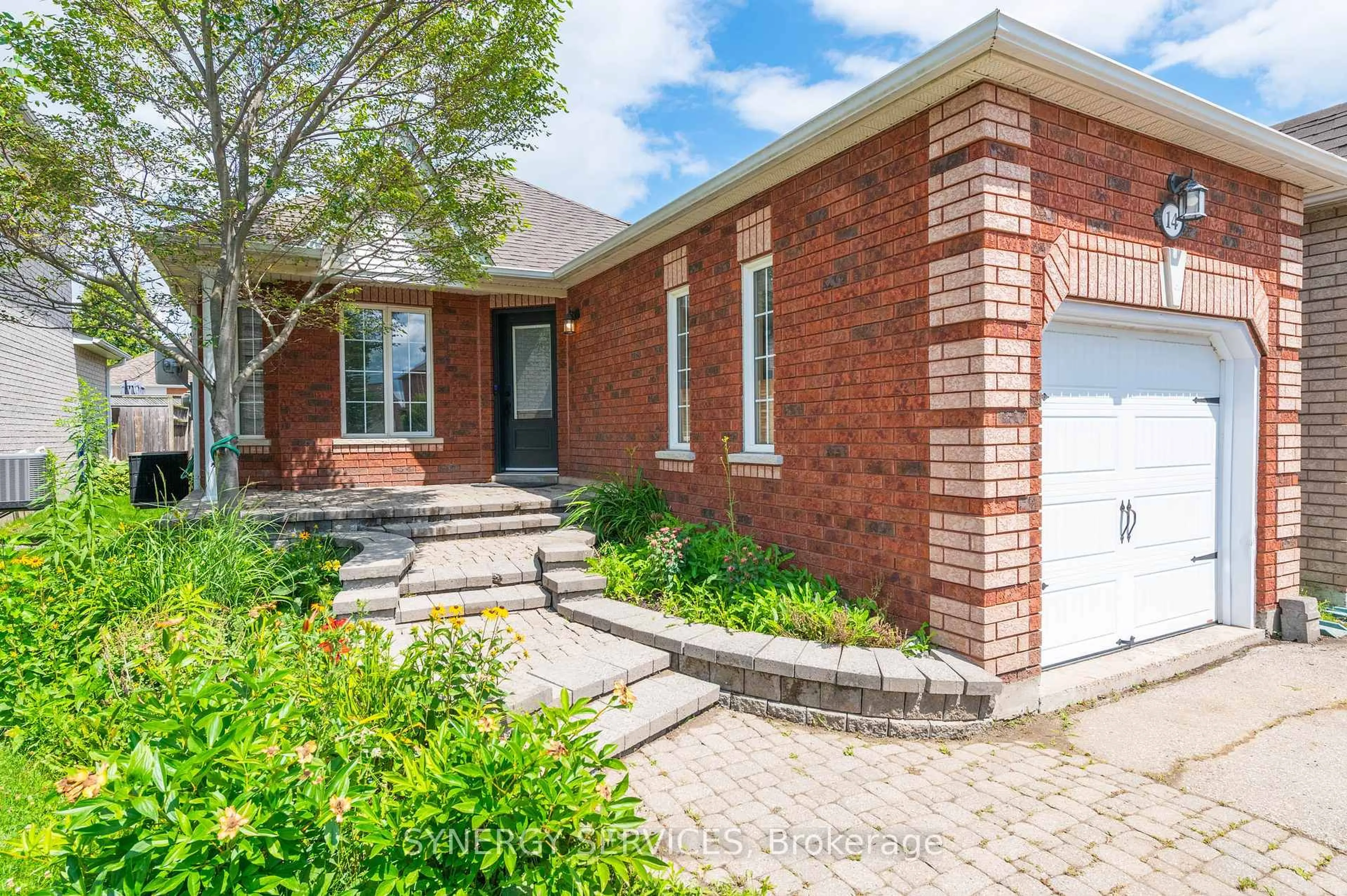 Home with brick exterior material, street for 14 Preston Ave, New Tecumseth Ontario L9R 1Y6