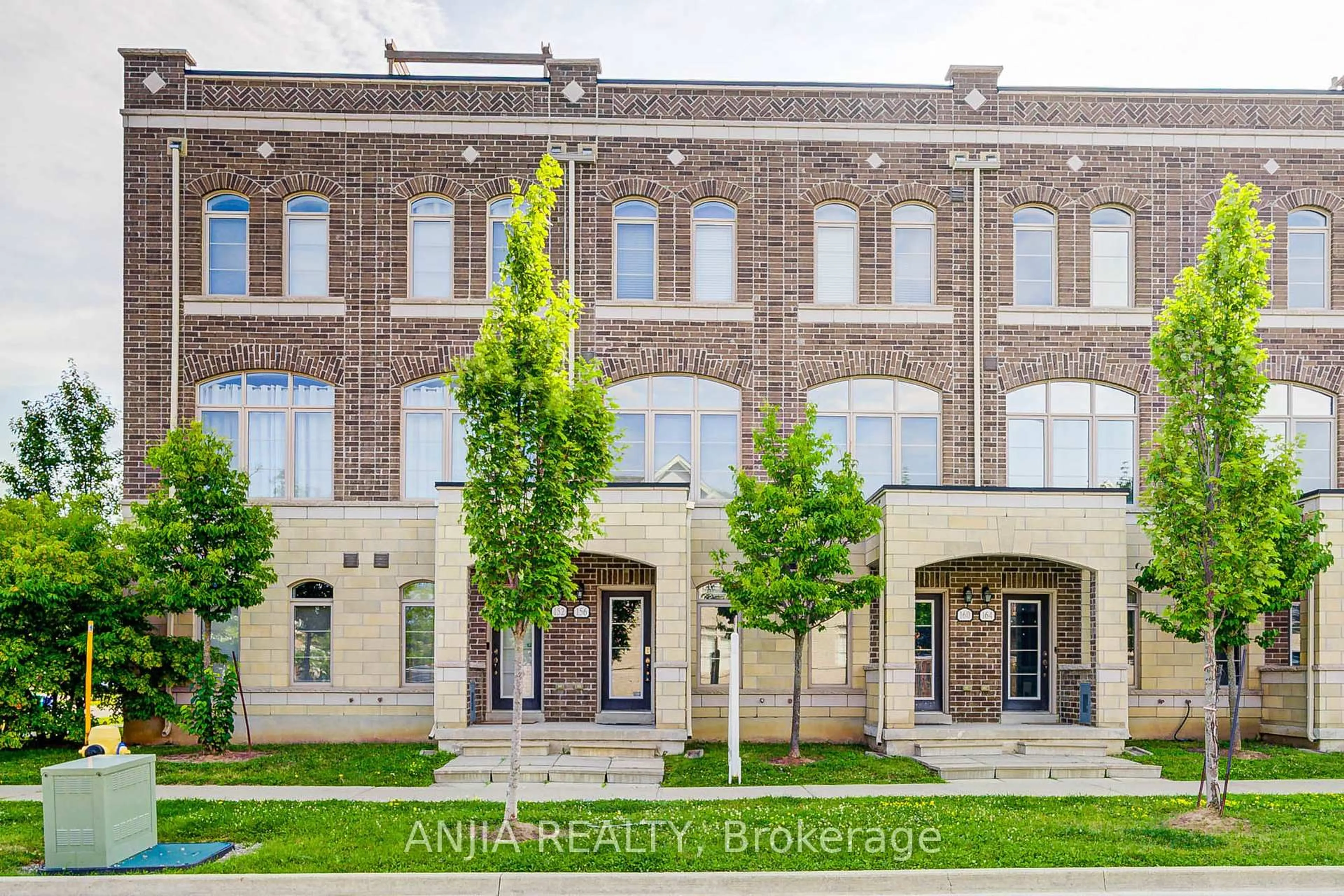 Home with brick exterior material, building for 156 Glad Park Ave, Whitchurch-Stouffville Ontario L4A 1X1